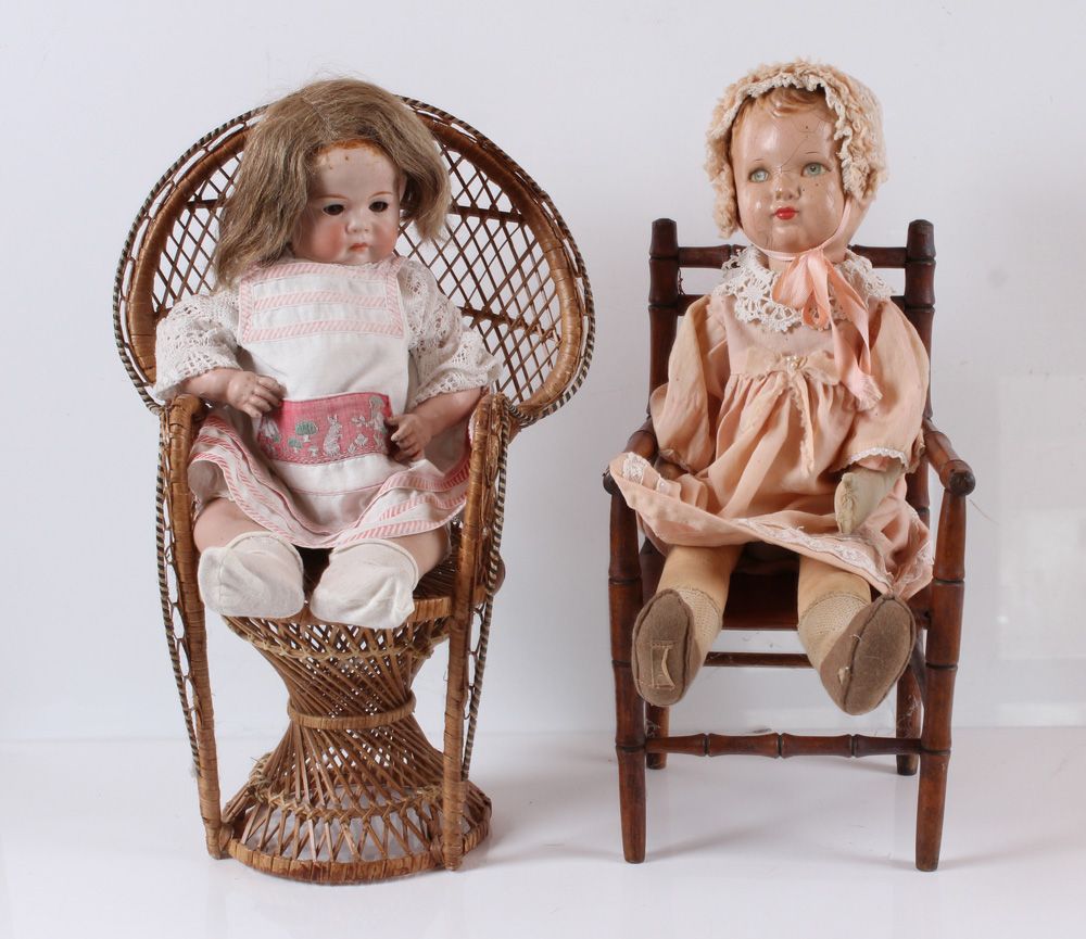 Null Dos muñecas en una silla. Kämmer & Reinhardt para Simon & Halbig 115/A 48. &hellip;