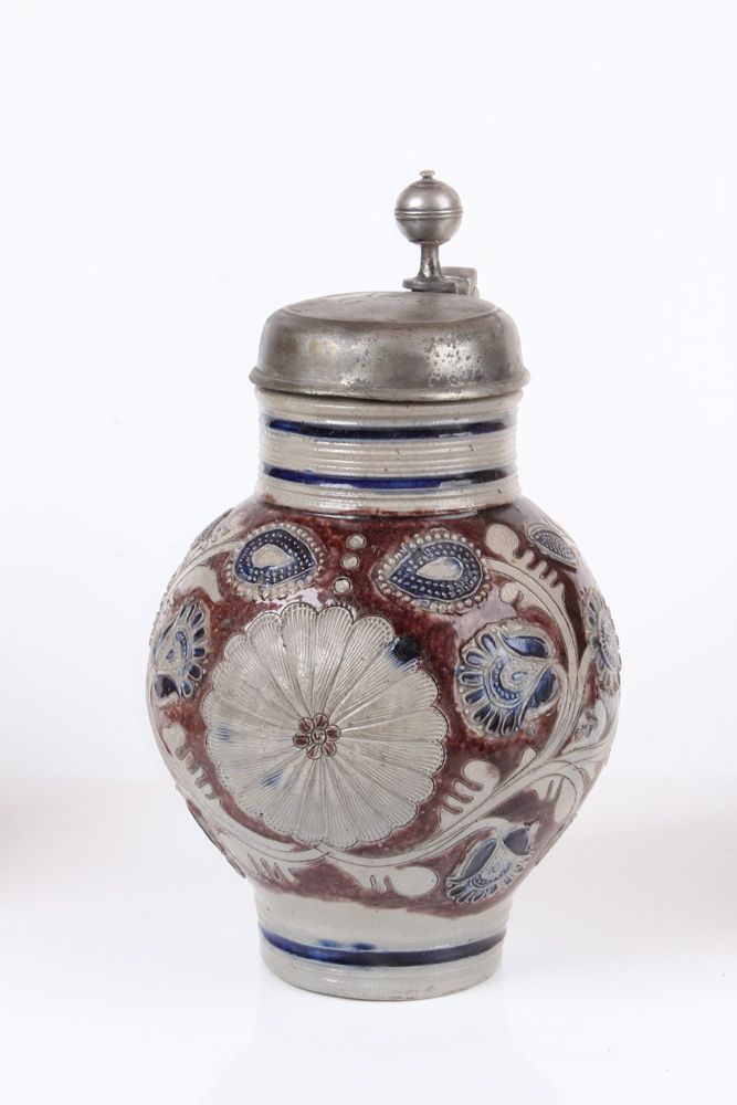 Null Globular jug. Westerwald, around 1700, stoneware, gray body with salt glaze&hellip;