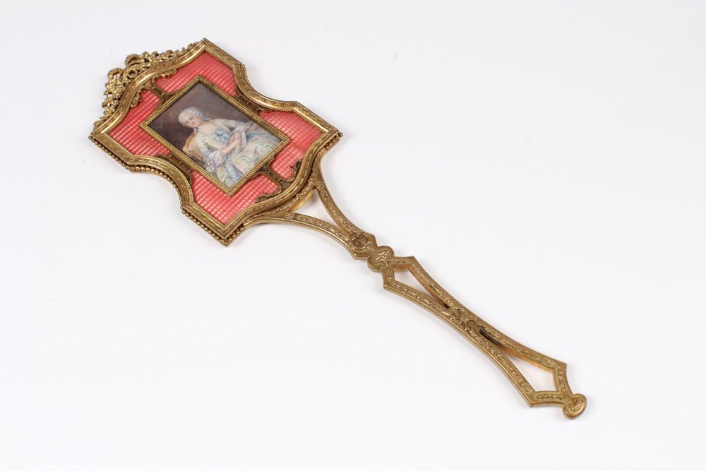 Null Hand mirror in the Louis XVI style. Late 19th century. Miniature in translu&hellip;