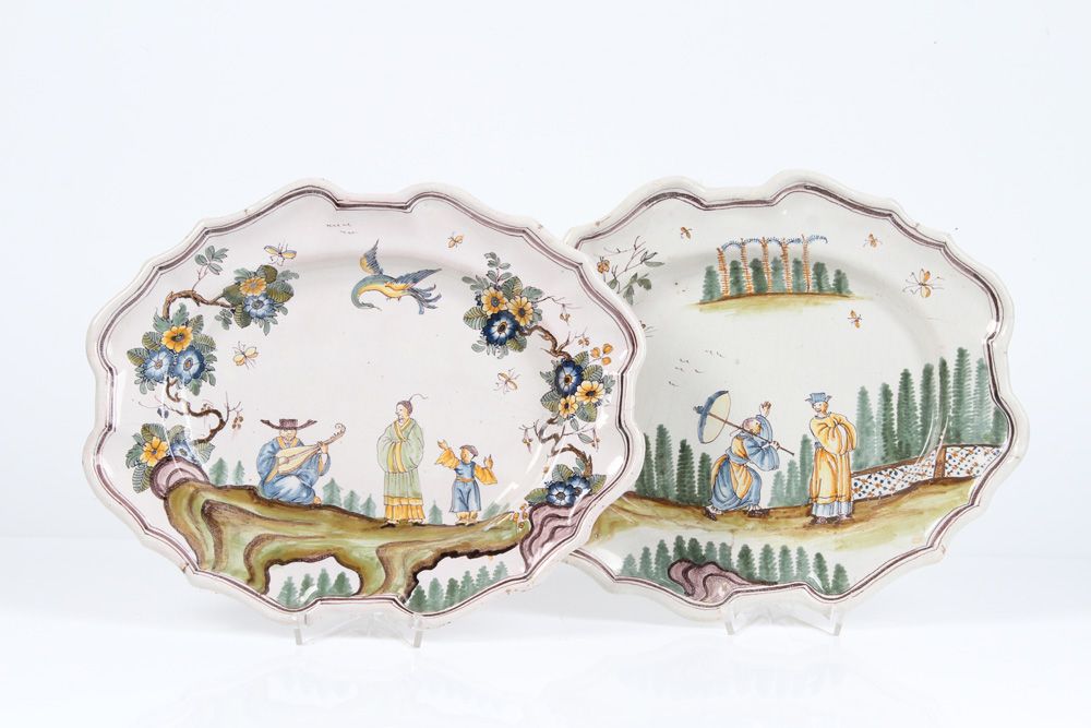 Null Pair of faience plates. Probably Turin, around 1750/60, faience glazed whit&hellip;