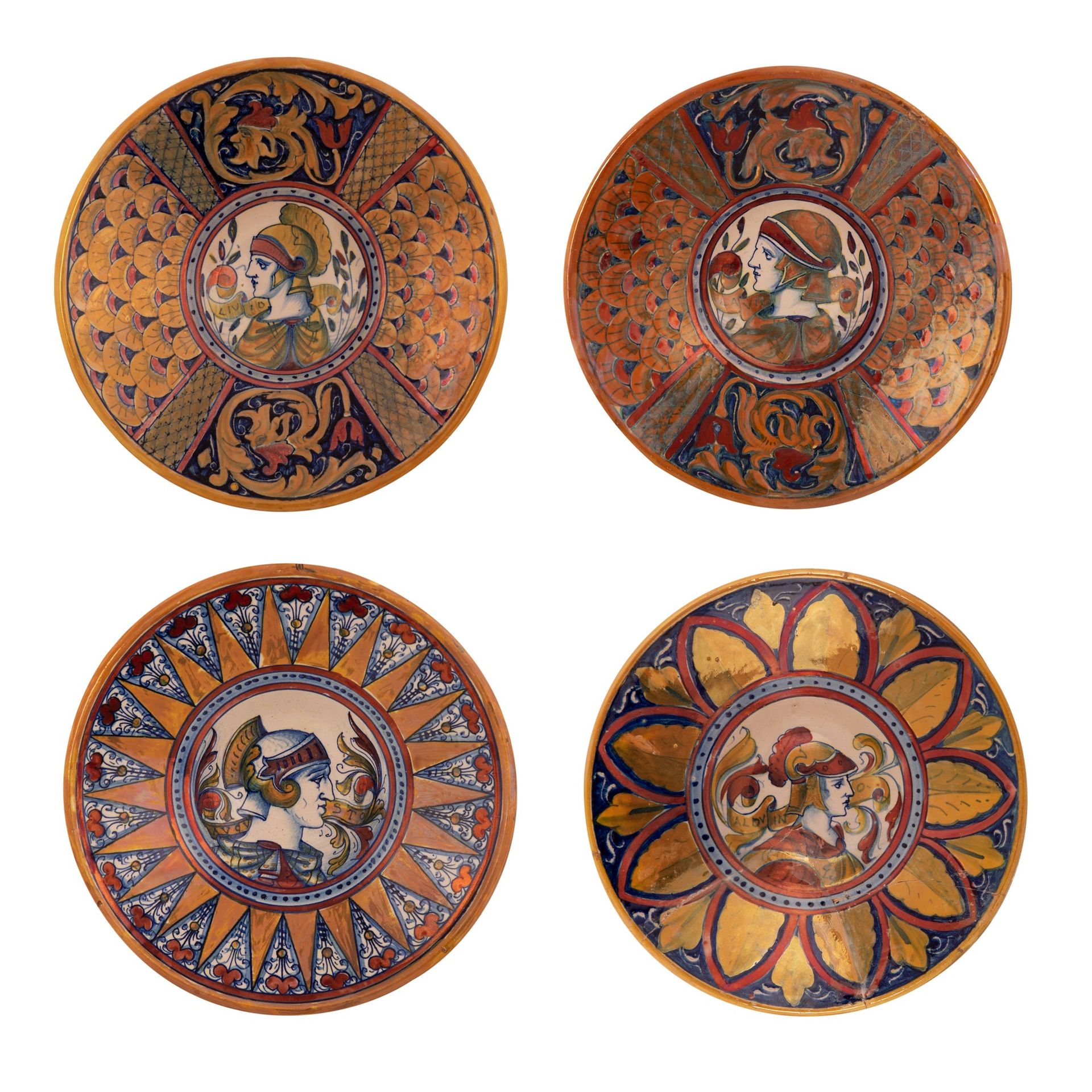 4 piatti in maiolica a lustro Gualdo Tadino raffigurante imperatori inizi XX sec&hellip;