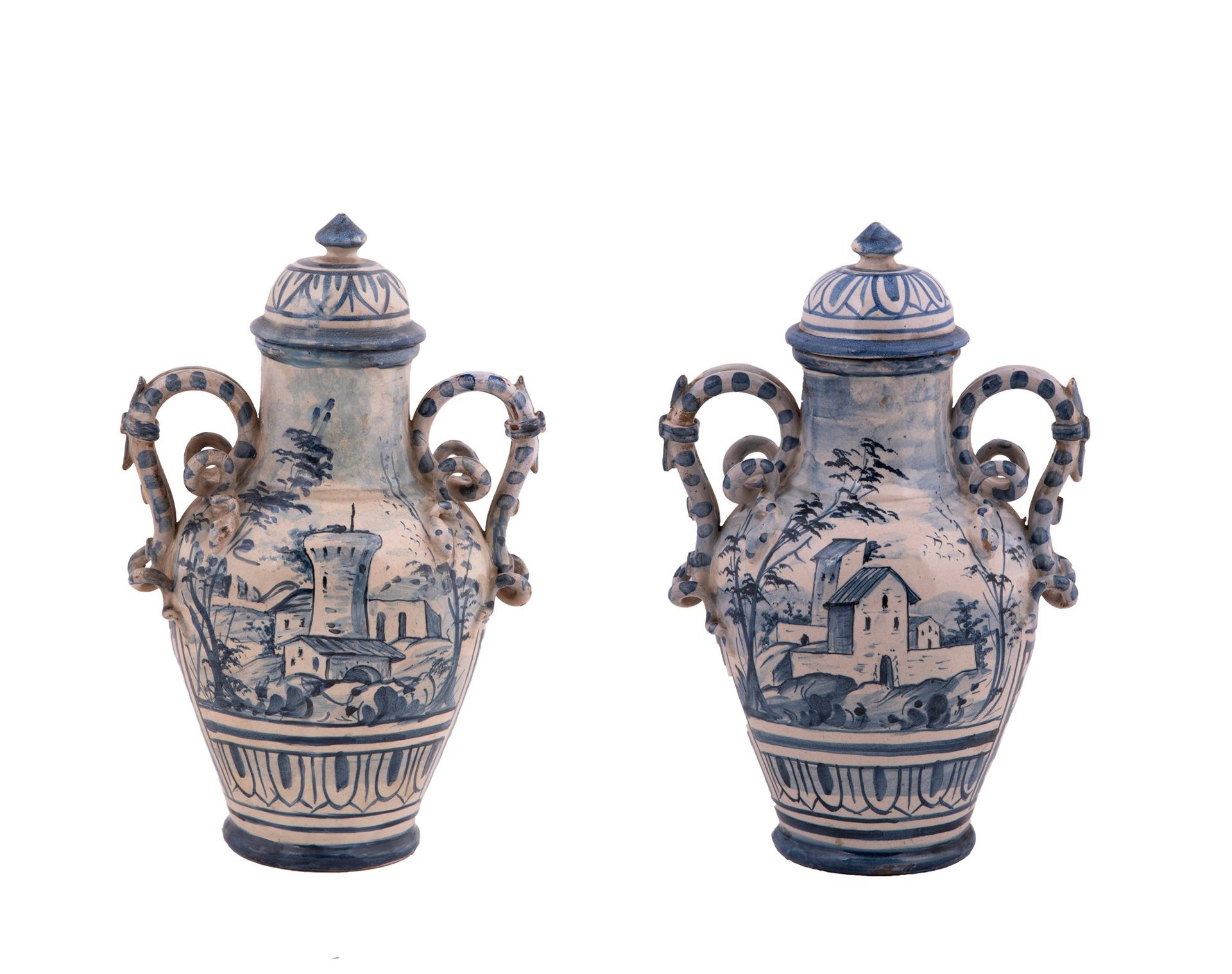 Coppia di vasi Savona con coperchio in ceramica bianca e blu Fine XIX secolo 30x&hellip;