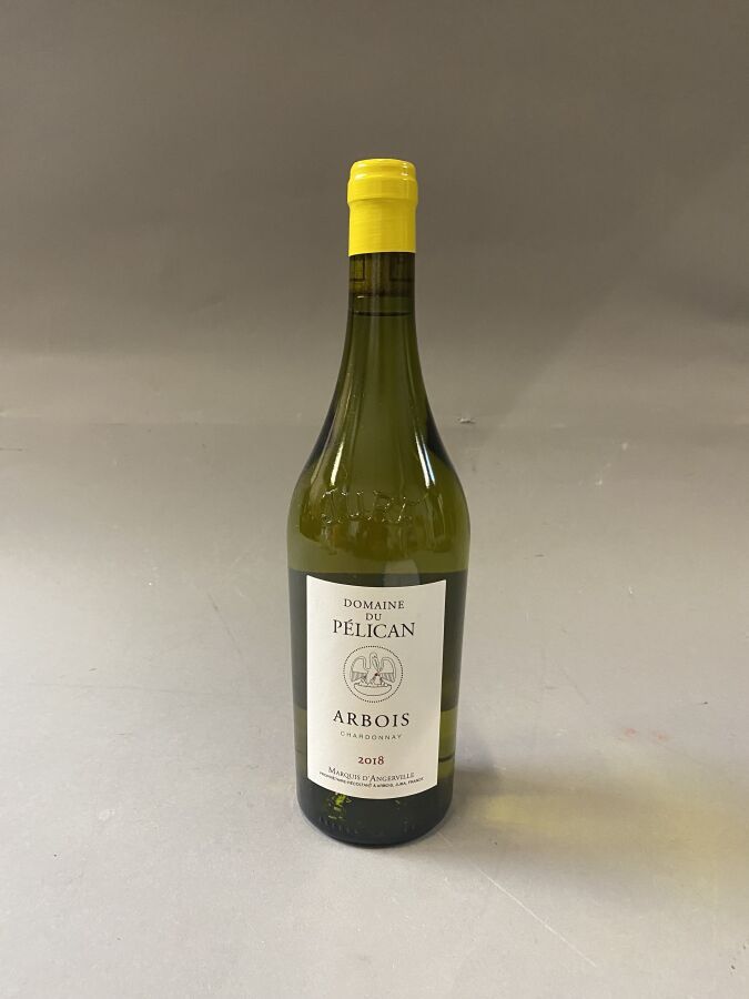Null 12 bottles : ARBOIS Domaine du Pélican 2018 Marquis d'Angerville white