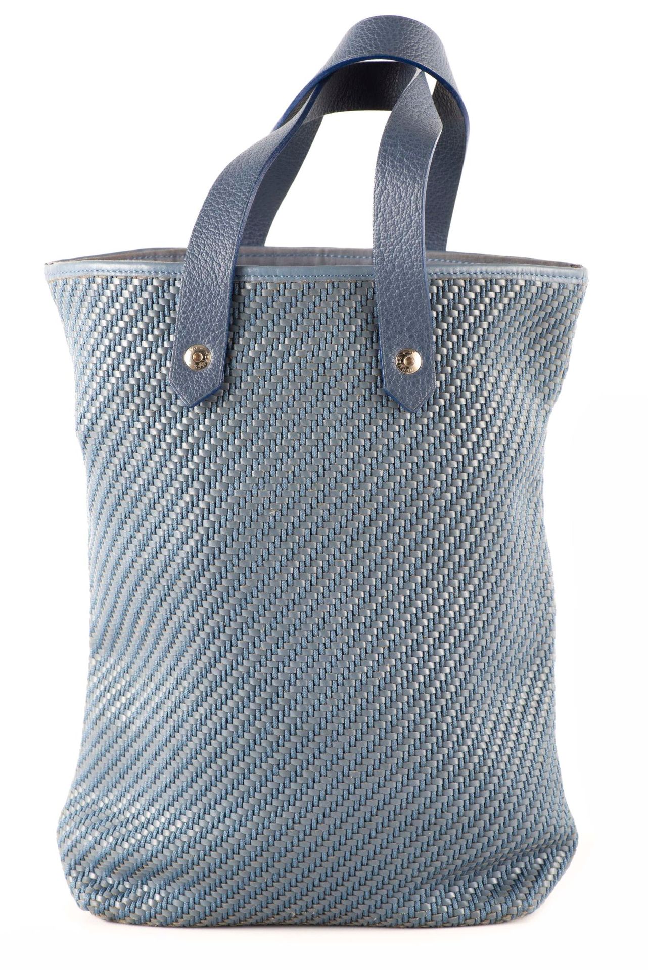 Null HERMES, Blaue Tasche aus gewebtem Leder, 27 x 24,5 cm
