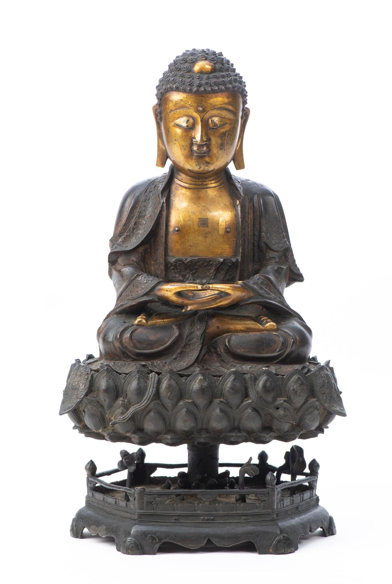 Null CHINA - Shakyamuni Buddha in partially gilded bronze, seated in padmasana, &hellip;