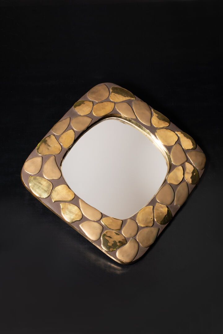 MITHÉ ESPELT (1923-2020) Mirror, Petals model



Circa 1990



Ceramic with mat &hellip;