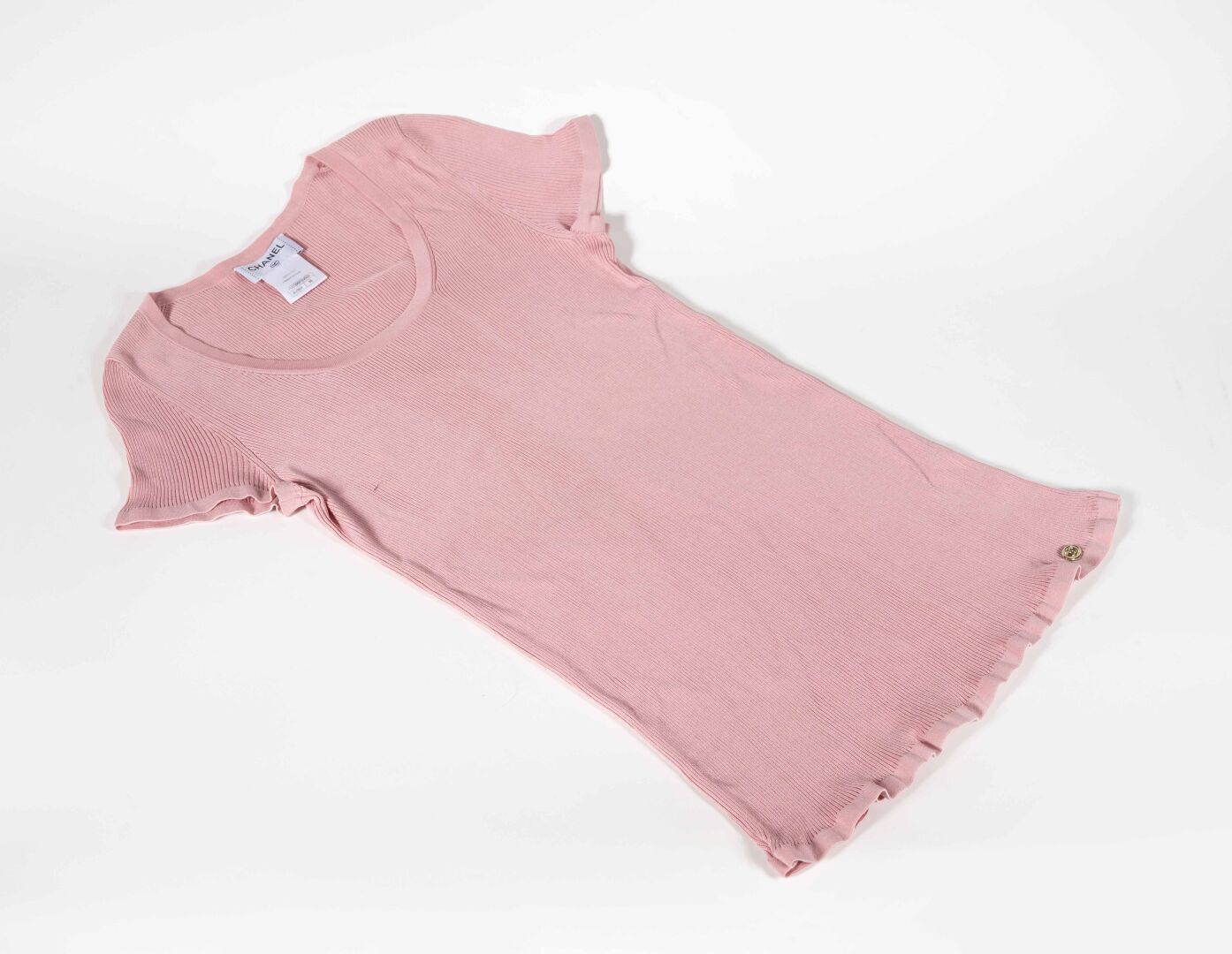 CHANEL Camiseta rosa de algodón y poliéster, talla 46

Buen estado, pequeña manc&hellip;