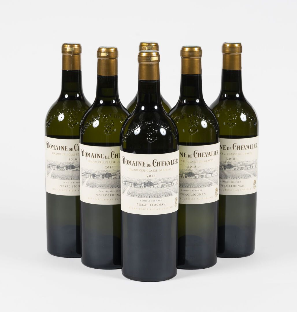 6 bouteilles Domaine de Chevalier Blanc 2018 6 bottles Domaine de Chevalier Blan&hellip;