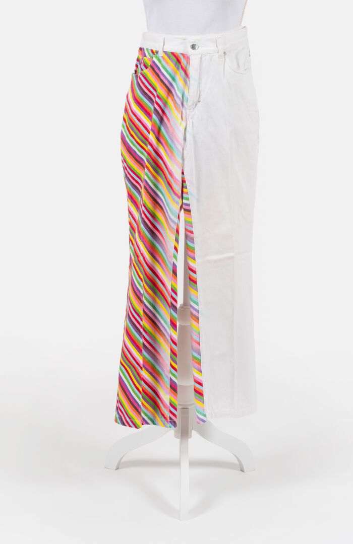 VERSACE CLASSIC Jean en coton et élasthanne blanc et à rayures multicolores 
Tai&hellip;