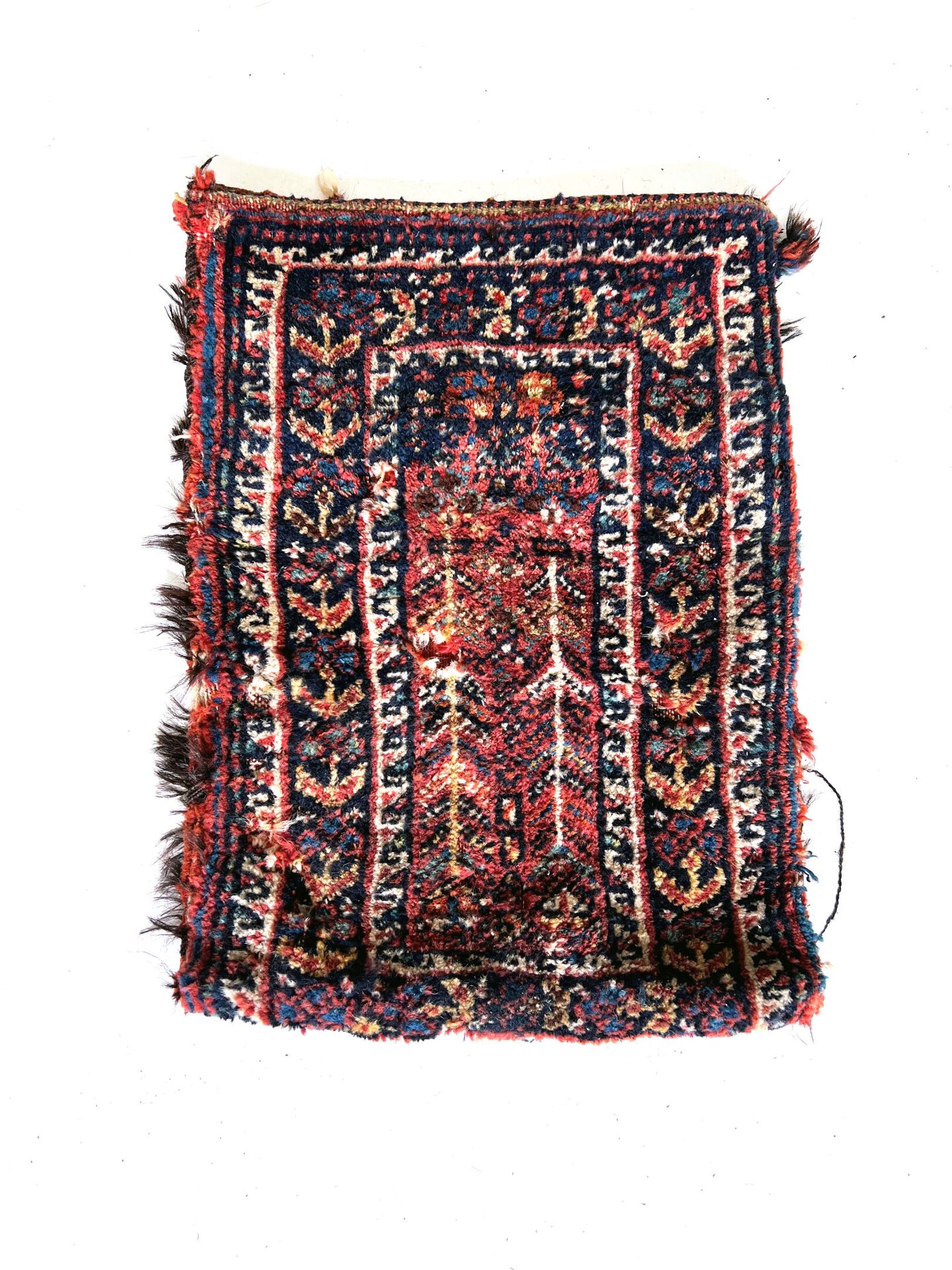 Null TAPISD'ORIENT 

Berber-Satteltasche, mehrfarbige Töne und antikes Rot.

Abn&hellip;