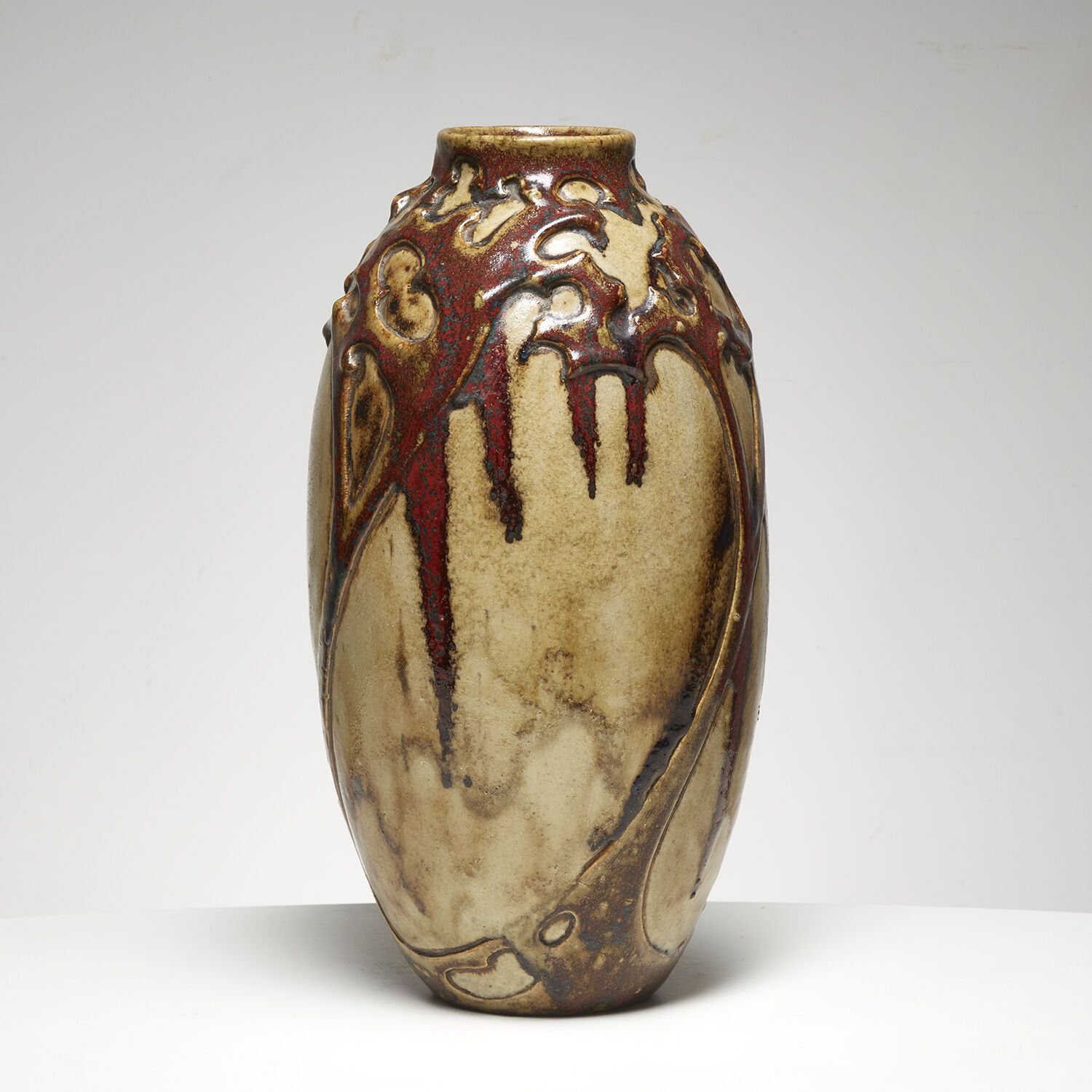 RAOUL LACHENAL (1885-1956) RAOUL LACHENAL (1885-1956)
Vase en grès à corps ovoïd&hellip;