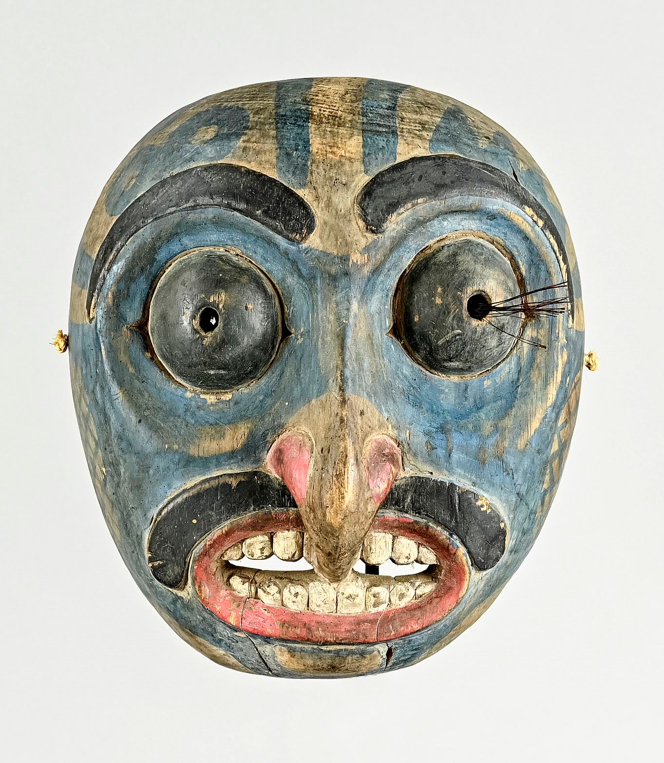 Null Masque Kwakiuti, Amérique du Nord, masque facial verdâtre avec bec d'oiseau&hellip;