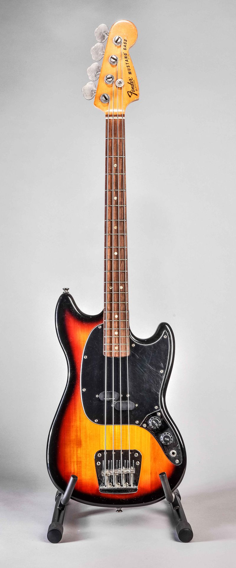 Null Guitare basse, Fender, Mustang Bass, n° de série S708432, USA, `70 ans, lon&hellip;