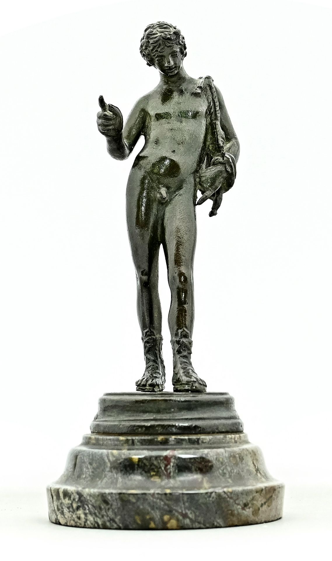Null Bronzestatue, "Jüngling", Italien, 19. Jh., Bronze, schöne detailreiche Arb&hellip;