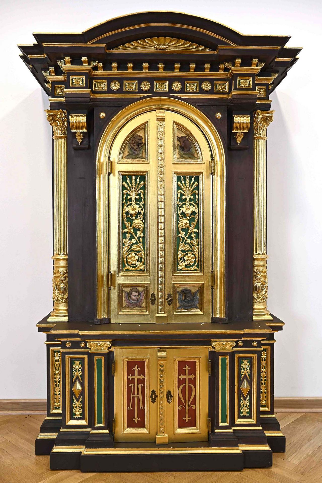 Null Magnificent tabernacle, probably from the former St. Andrew church in Frank&hellip;