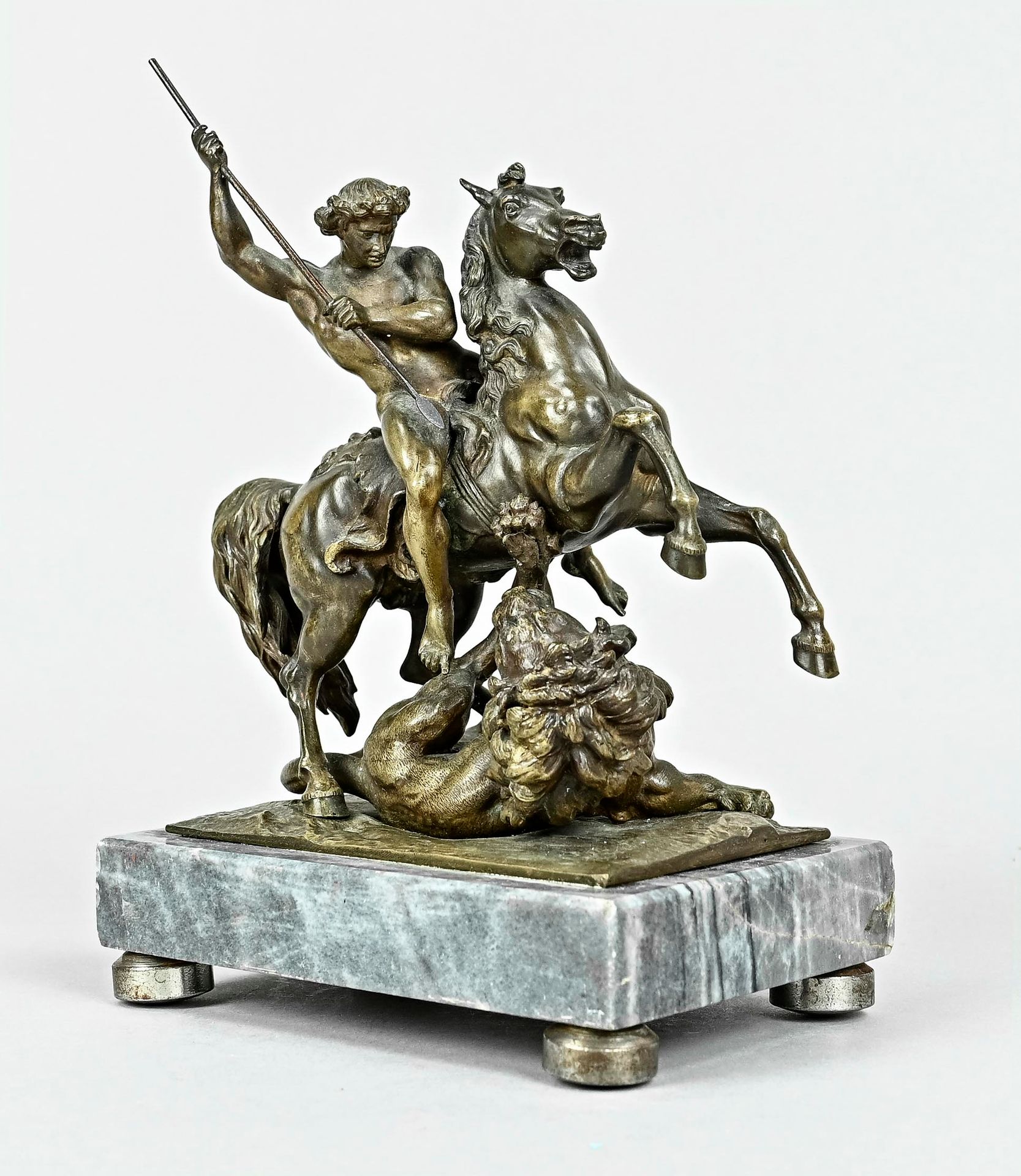 Null Scultura in bronzo, Italia c. 1900, "Cavaliere trace che combatte i leoni",&hellip;