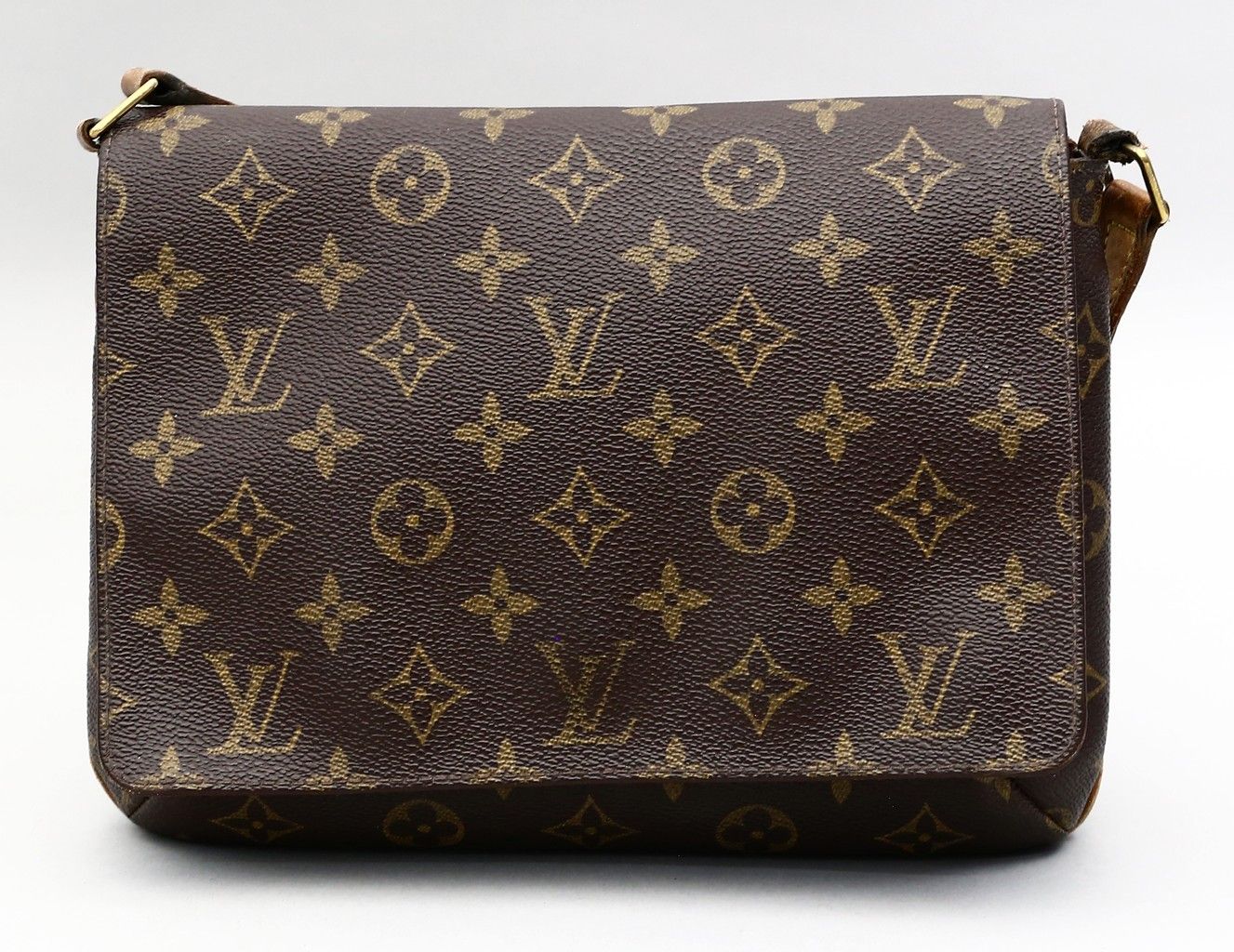 Umhängetasche, Louis Vuitton. Vintage shoulder bag, Monogram Canvas. Brown hardw&hellip;