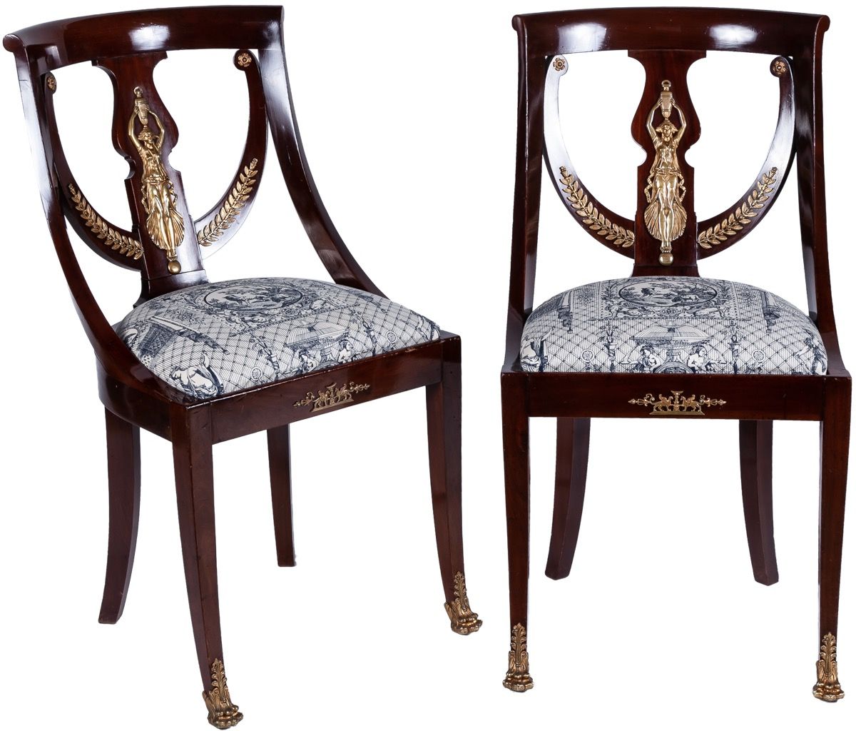 Null 一对帝国风格的铜制桃花心木贡多拉扶手椅
89 x 39 x 48厘米
200 - 250 €