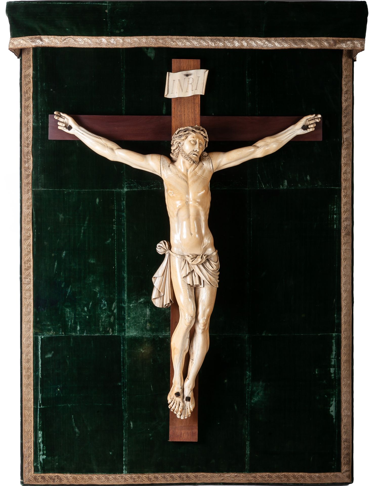 Null 
Figura de marfil de Cristo de finales del siglo XIX





75 cm