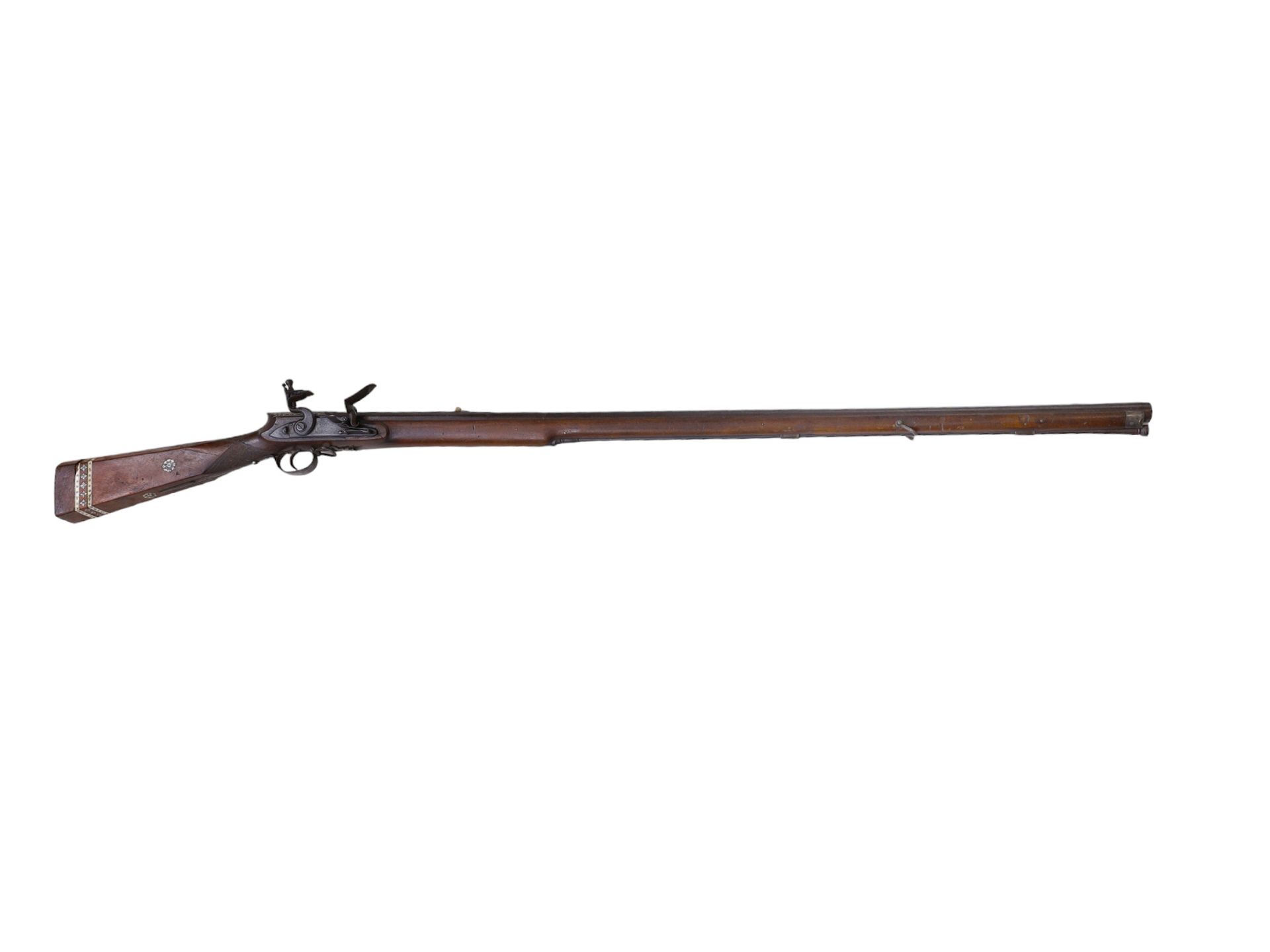 Null Il s'agit d'un fusil-musquet transcaucasien de la fin du XVIIIe siècle, ave&hellip;