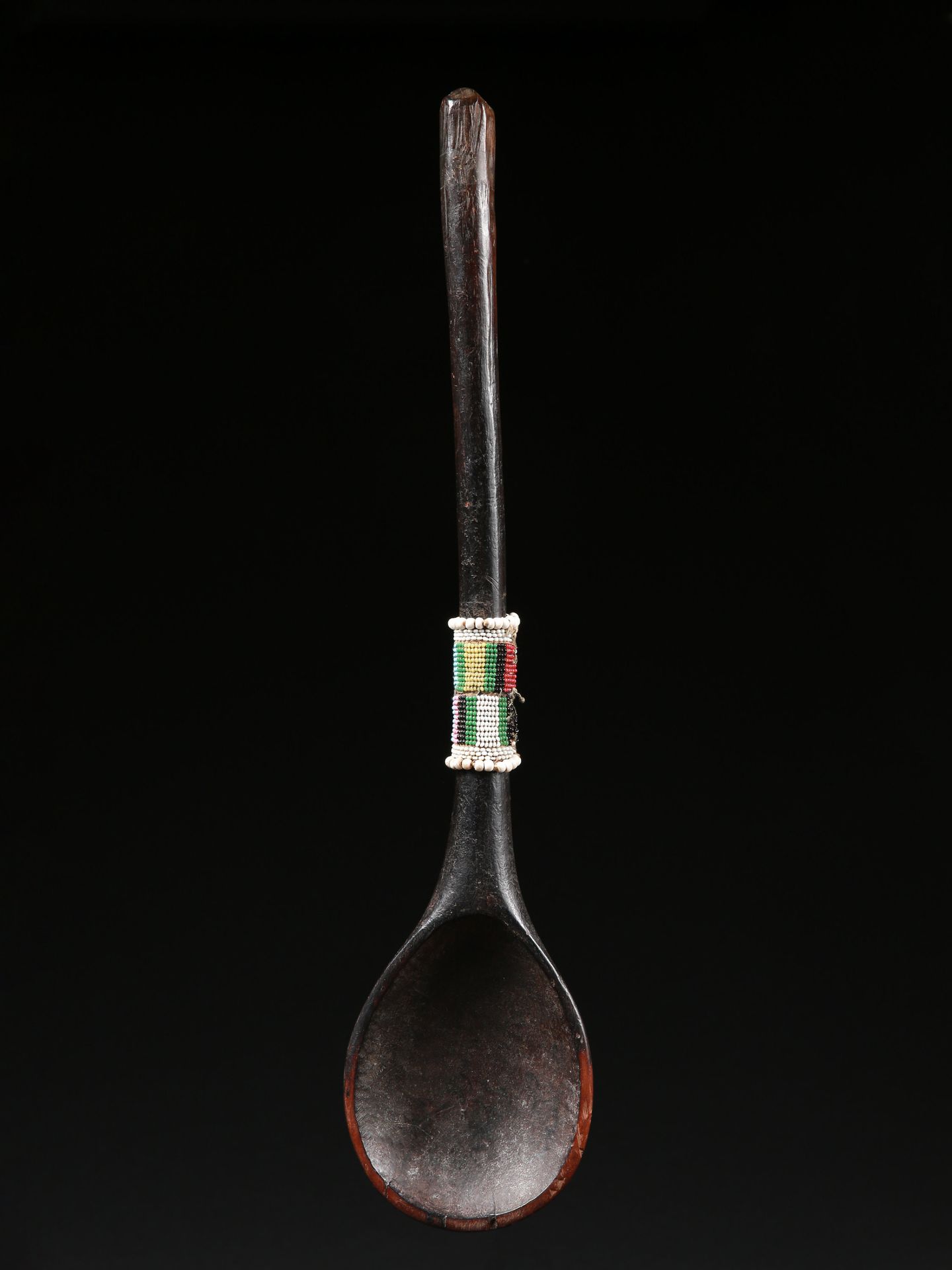 A Zulu Spoon, "ukhezo" Cuillère, "ukhezo
Zulu, Afrique du Sud
Sans socle / witho&hellip;