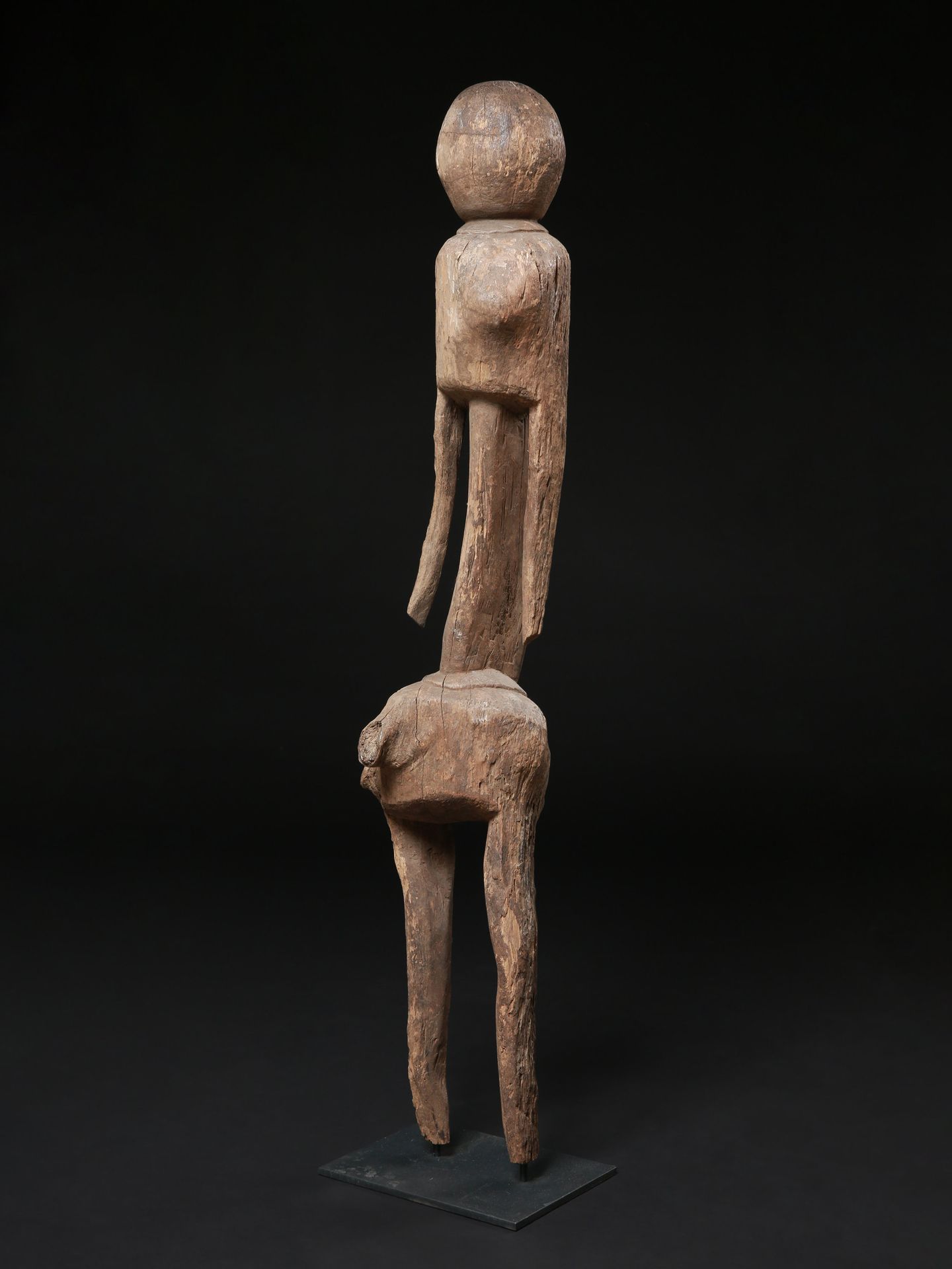 A Moba Figure, "tchitchiri" Figurine, "tchitchiri"
Moba, Togo
Avec socle / with &hellip;