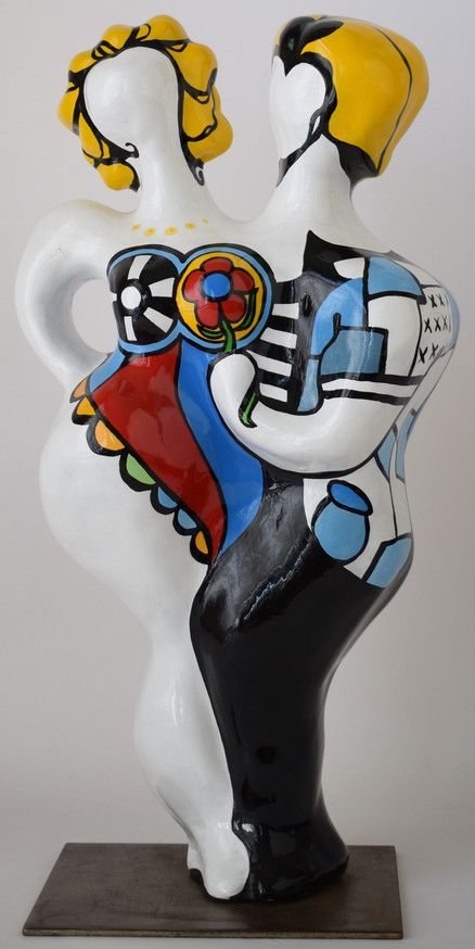 Null Loving couple. '92. Polychromed bronze sculpture. H: 53 cm.