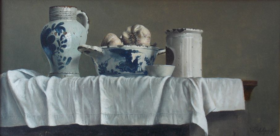 Null Nature morte aux ail et faïence de Delft. 1983. Panneau, 20 x 39.