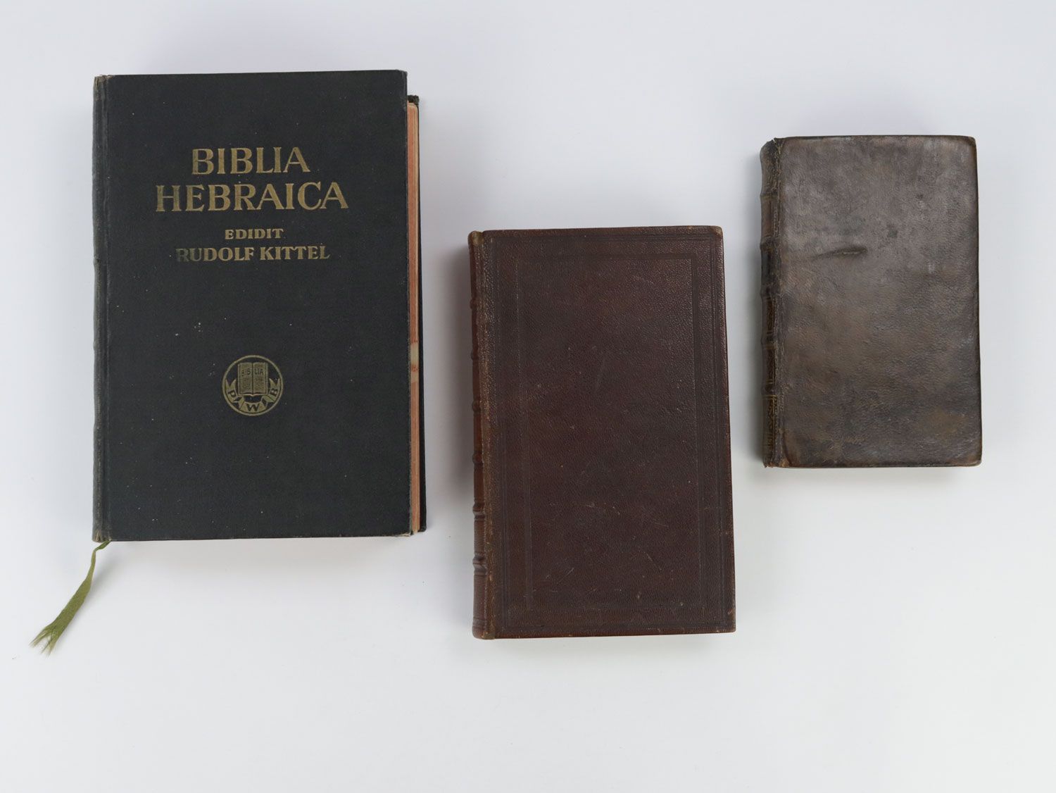 Null Convolut - 3 pièces : 1x Biblia Hebraica edidit Rudolf Kittel, 1x katholisc&hellip;