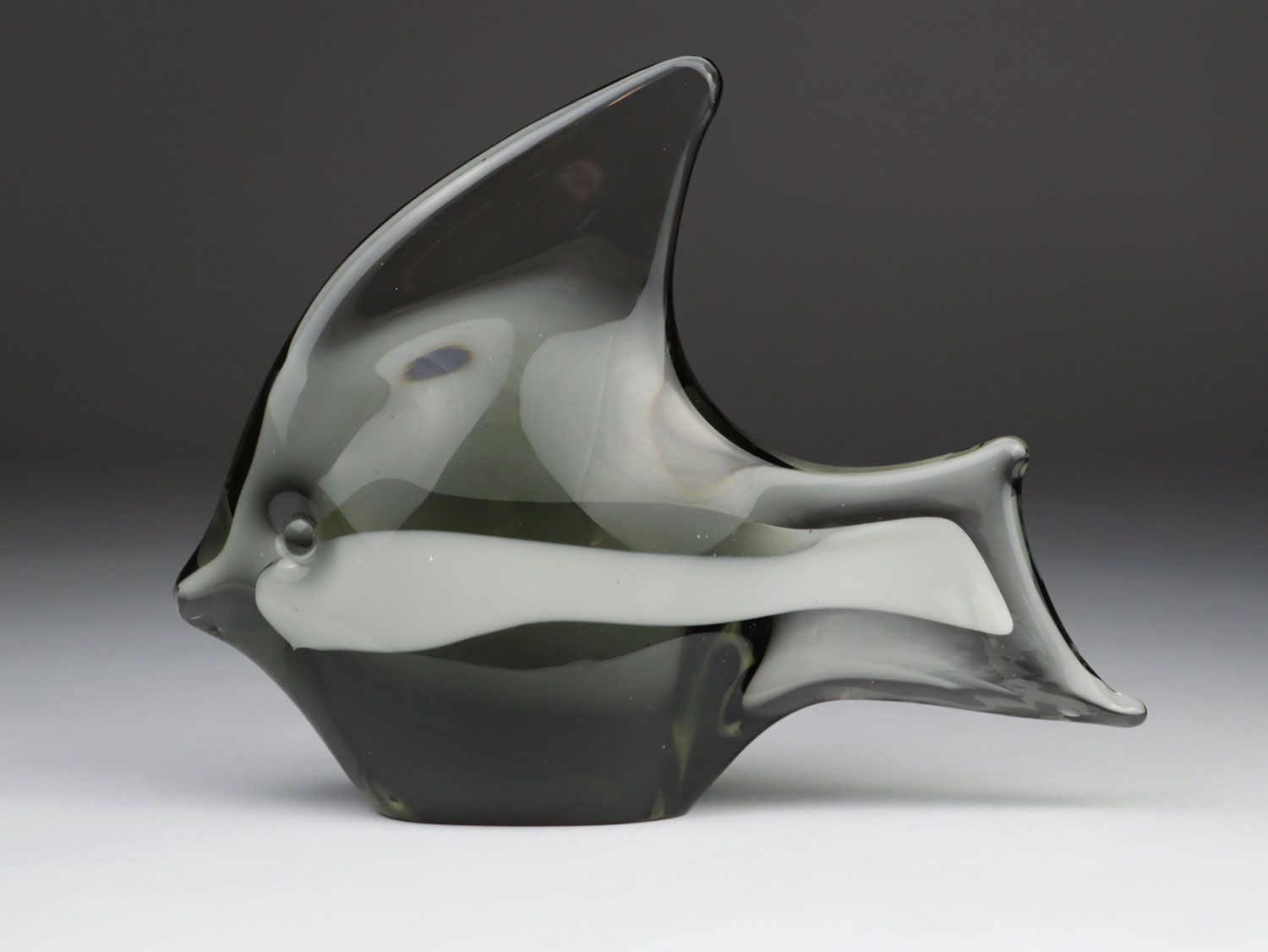 Null Seguso - Zierobjekt 'Fisch' - 1950, Design Archimede Seguso, rauchfarbenes &hellip;