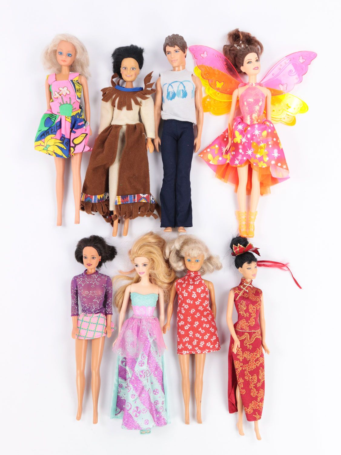 Null Coffret Barbies - 8 poupées, 21e siècle, 4 Barbies, dont 1 elfe, 1 Ken, 1 S&hellip;