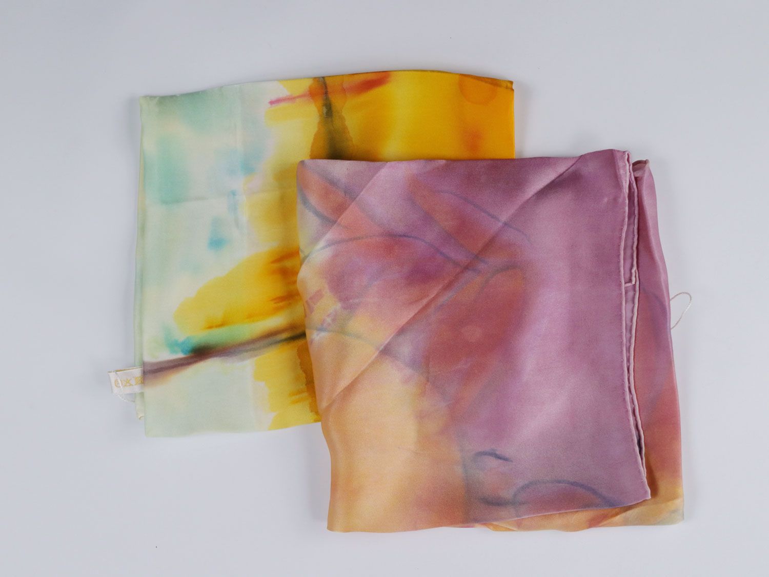 Null Foulards en soie - Silk Studio, Chine, 2 pcs, foulards carrés colorés, impr&hellip;