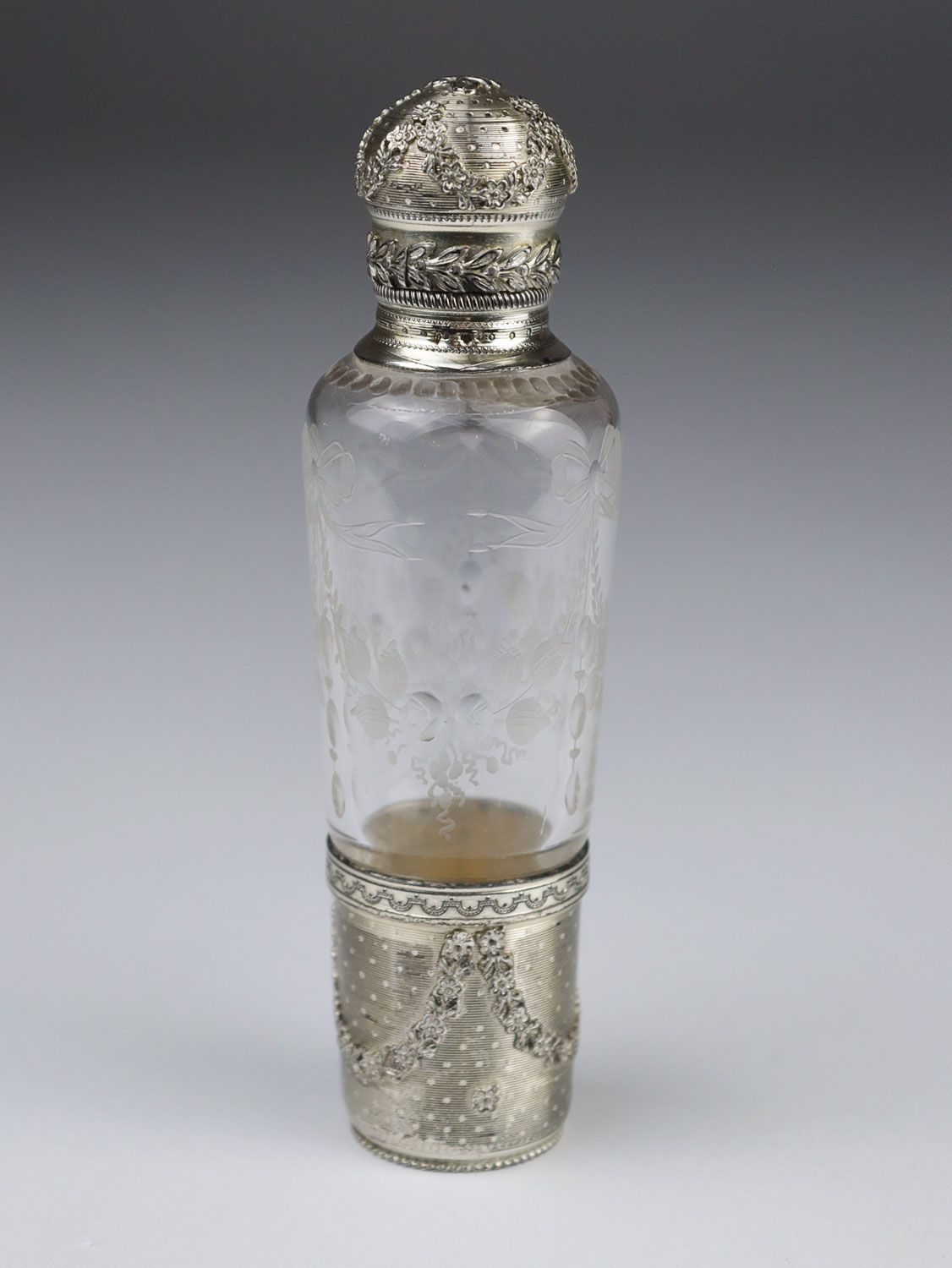 Null Flacon de parfum - vers 1900, argent, poinçonné et testé à l'acide, probabl&hellip;