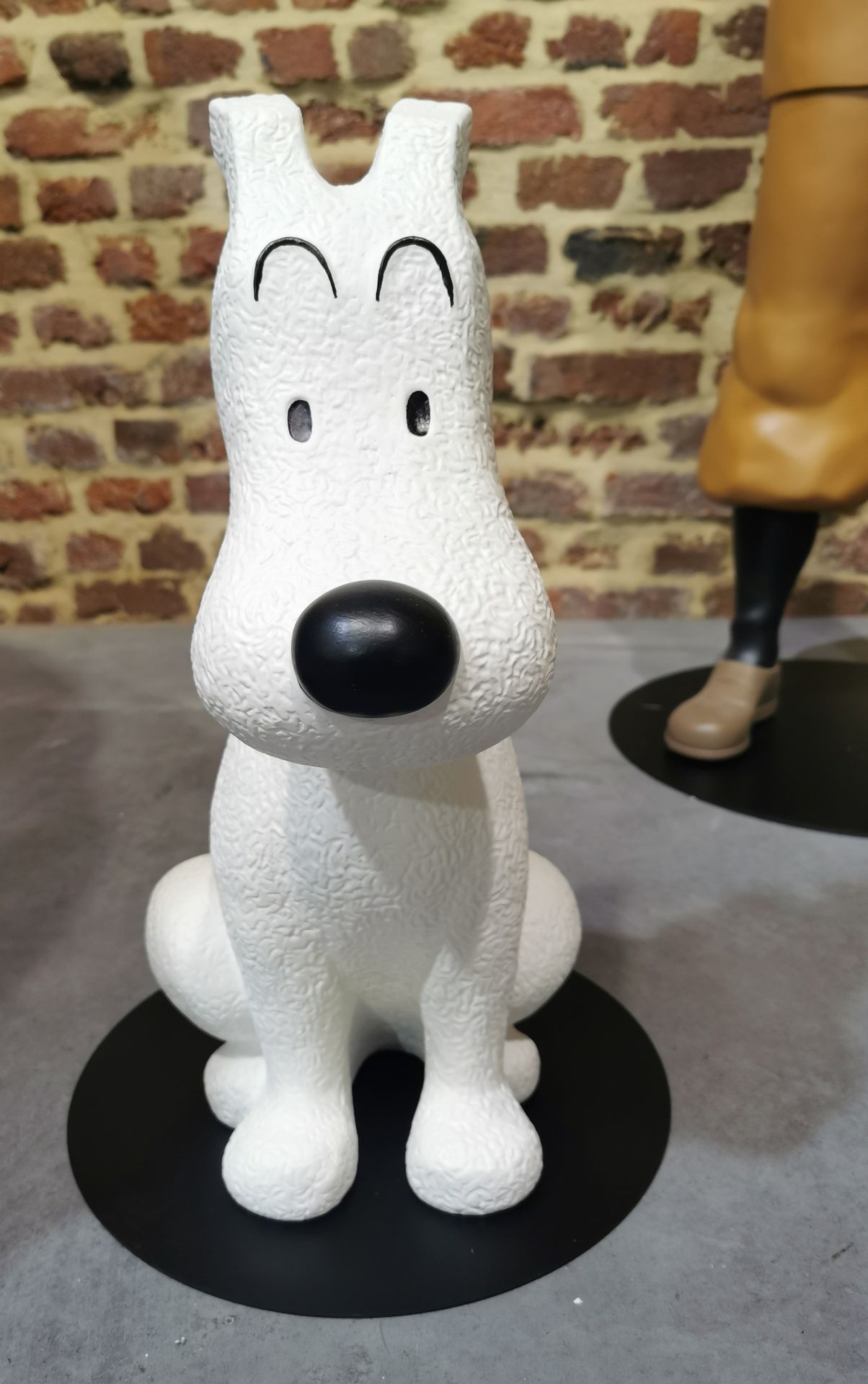 Tintin & Hergé Bobby (Moulinsart). Un must-have Bobby di Moulinsart, che misura &hellip;