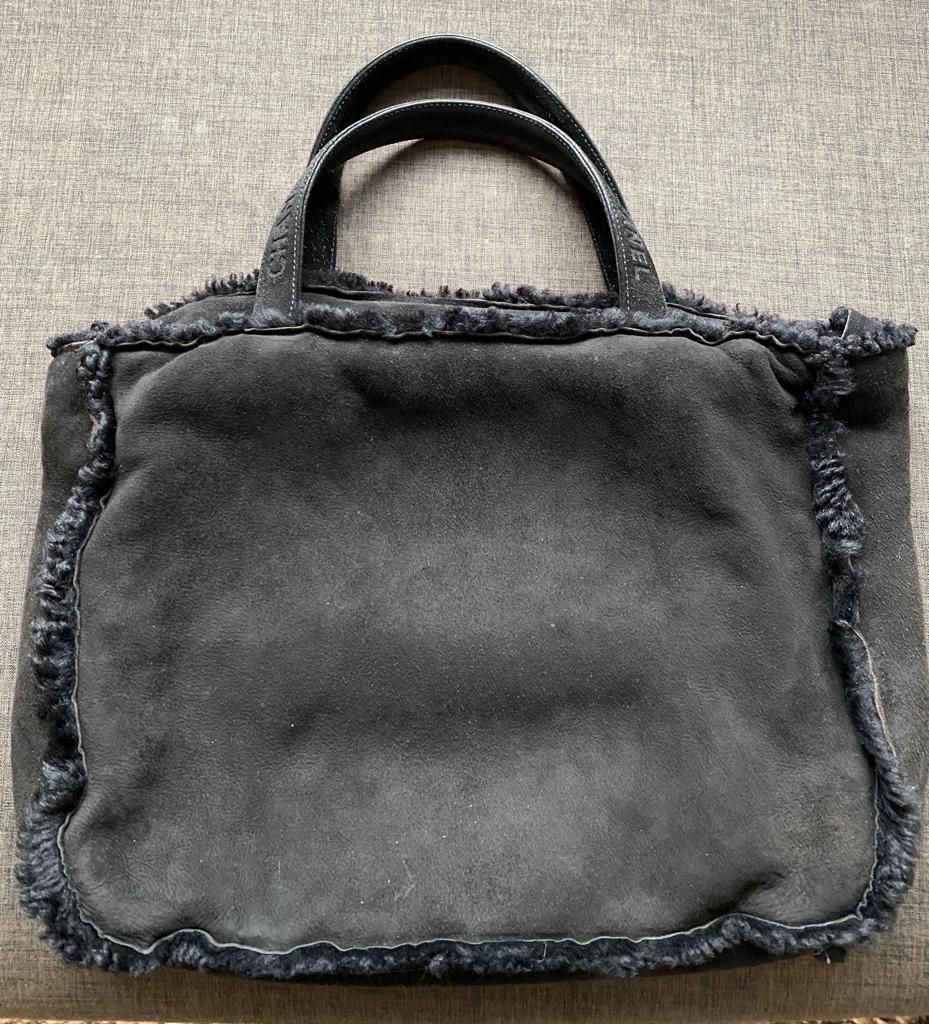 CHANEL Chanel pret a porter bag, pelle di lana nera, doppio manico, 35x25cm.