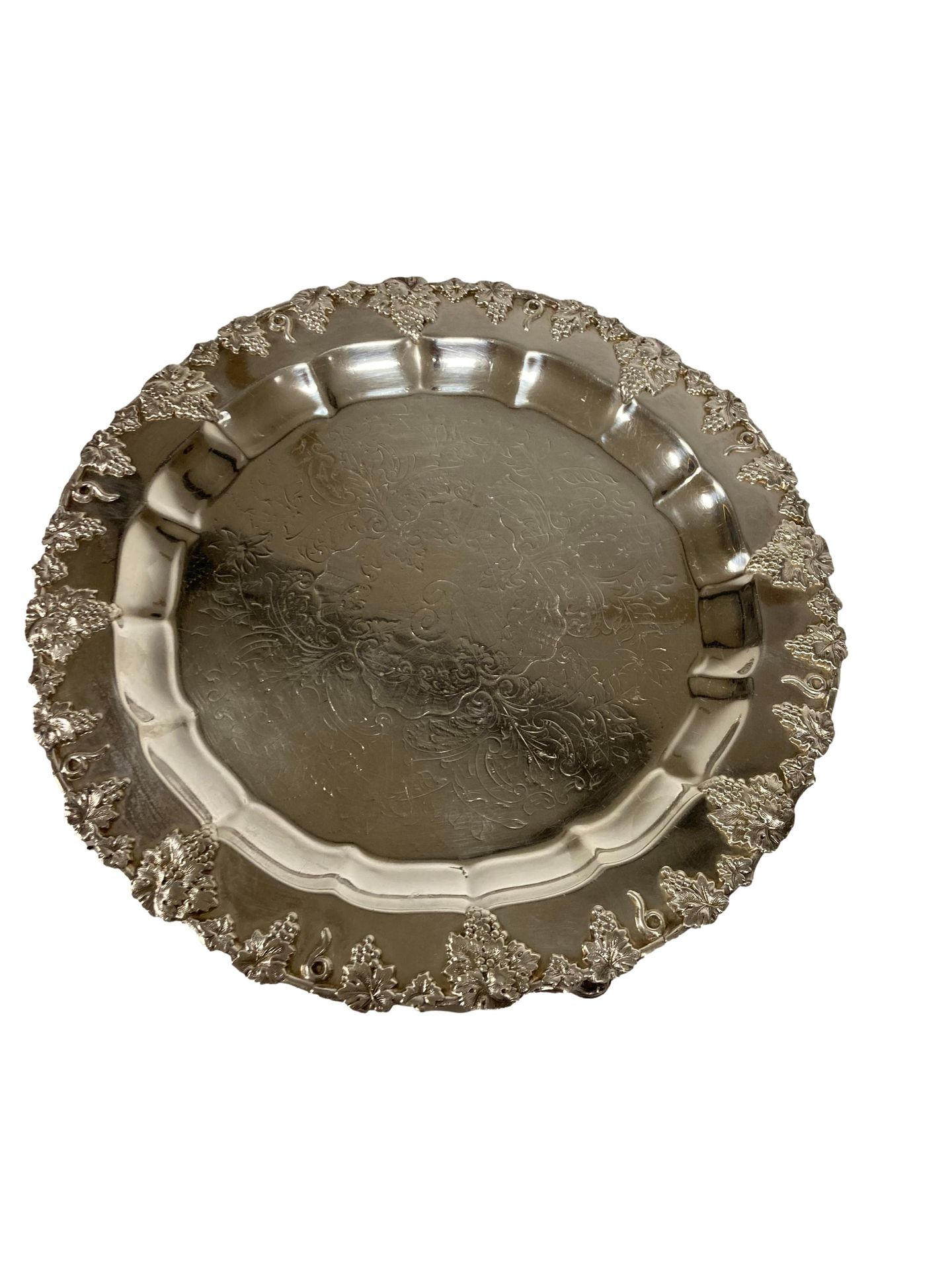 Null Silver plated display dish with vine decorations on the wing. Figured P in &hellip;