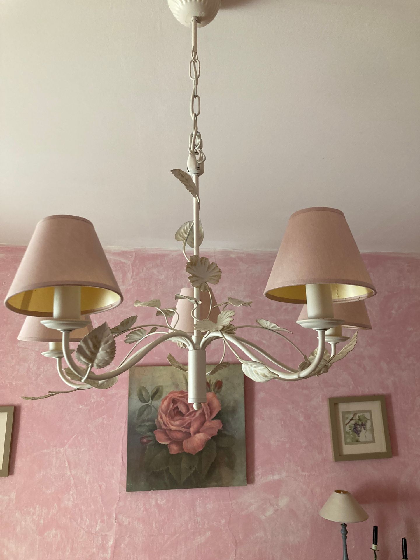 Null Lampadario in metallo con decorazione di foglie e cinque luci