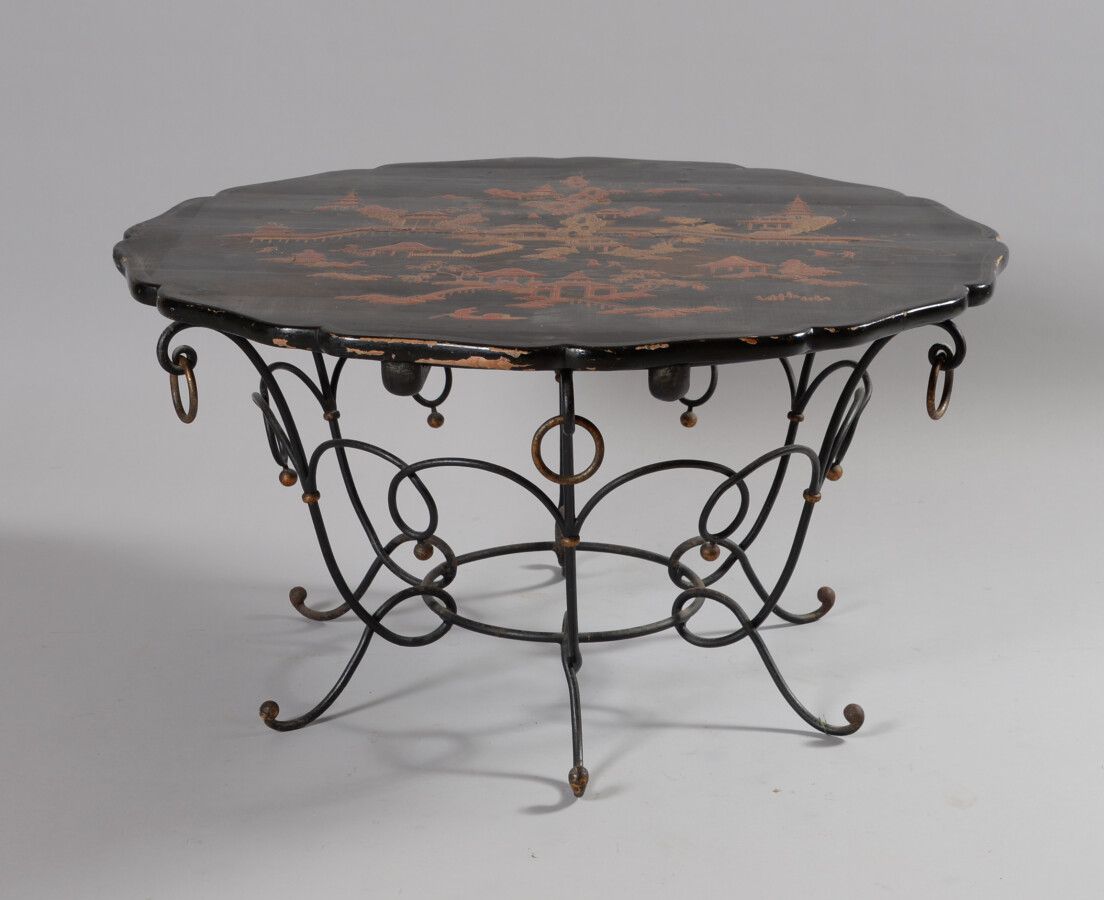 Null Low table with a wrought iron structure resting on legs with scrolls and mo&hellip;