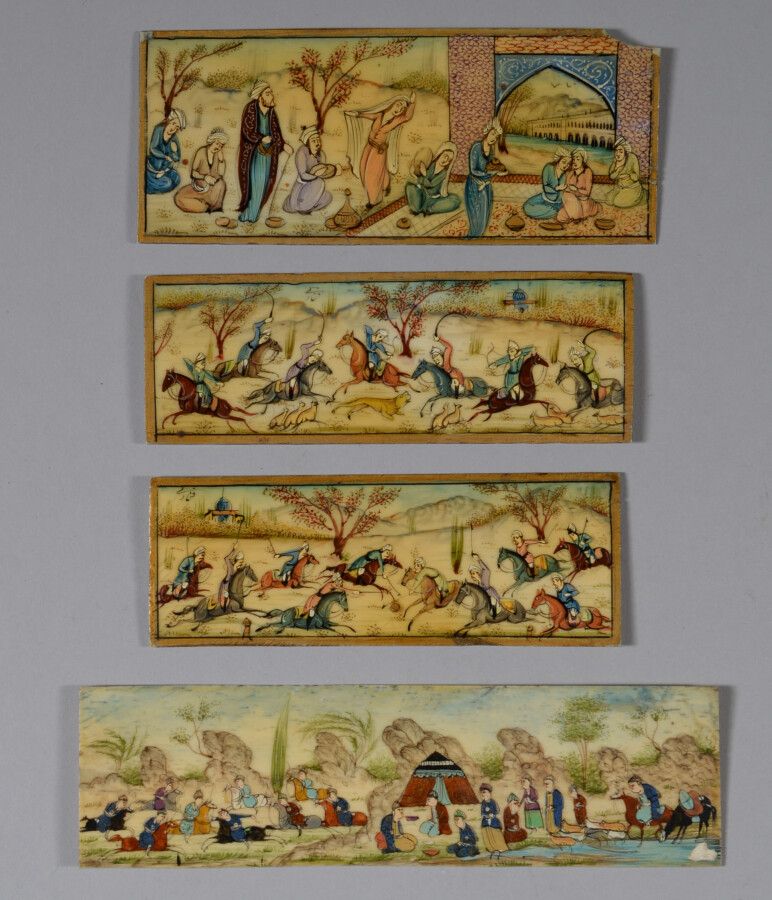 Null 
Art QAJAR, Iran.




Lot de quatre anciennes miniatures persanes sur ivoir&hellip;