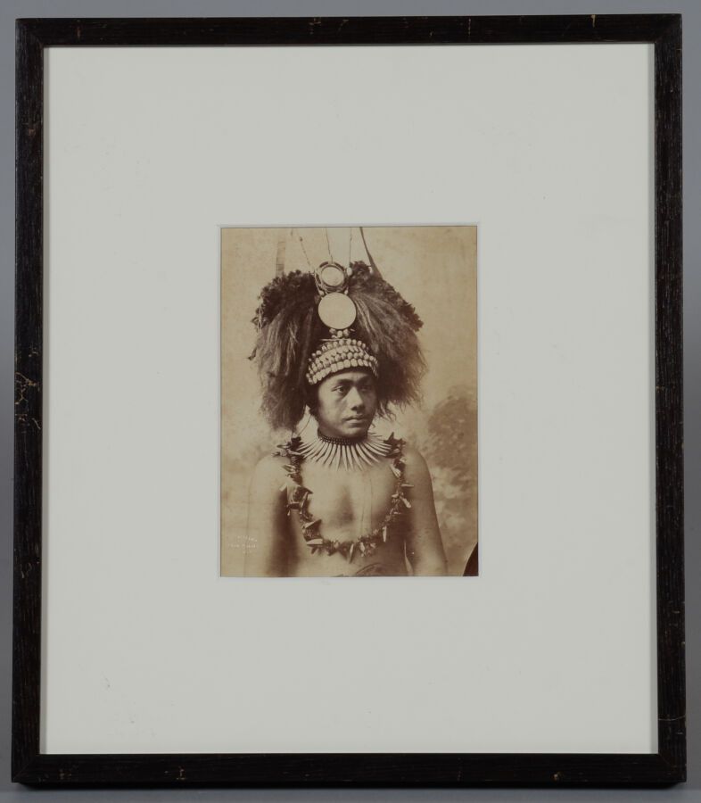 Null 
KERRY & CO / Charles KERRY (1857-1928).




"Portrait of a Fijian Chief".
&hellip;
