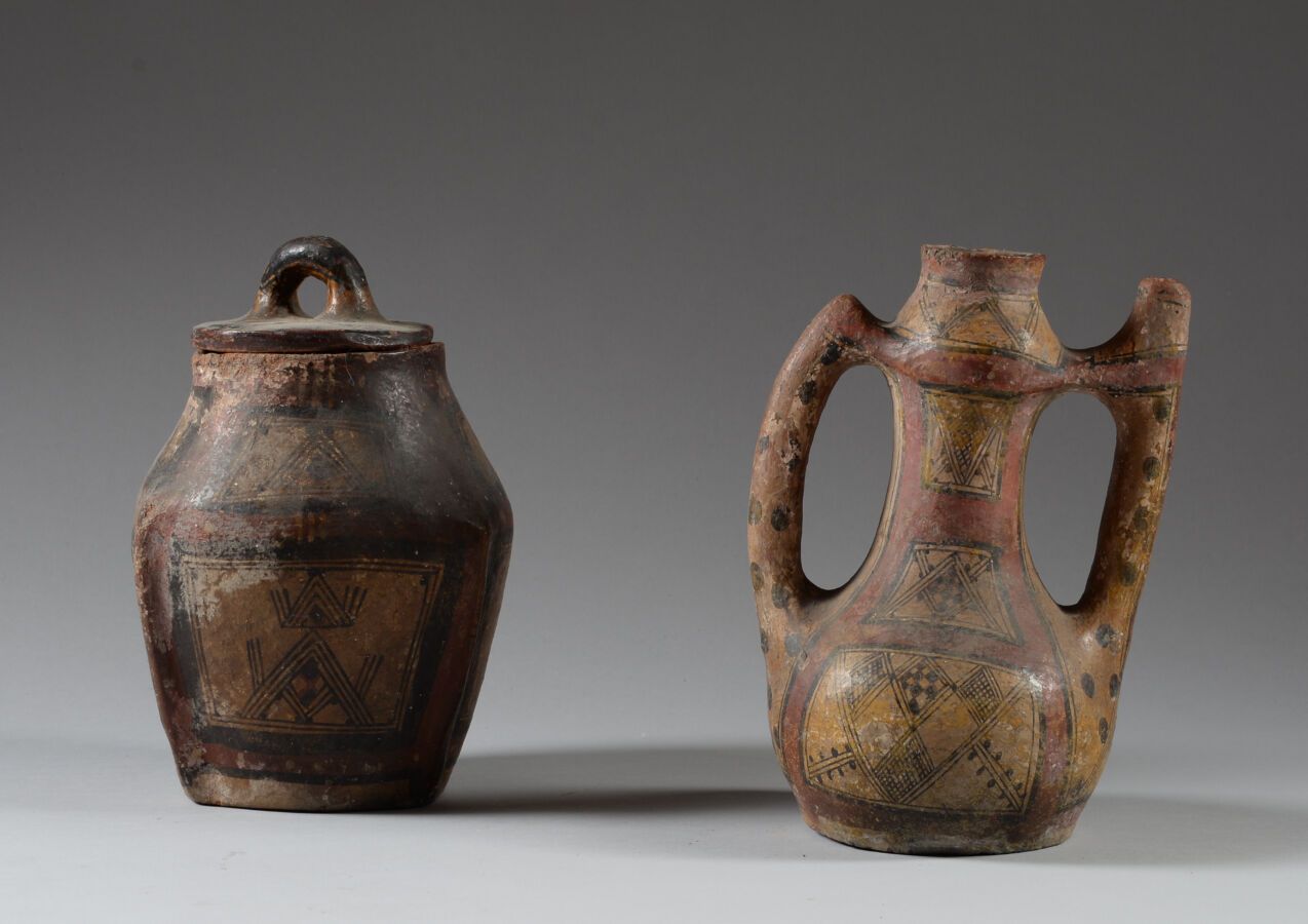 Null GREAT KABYLIA, Algeria.

Meeting of a covered pot and a gargoyle in painted&hellip;