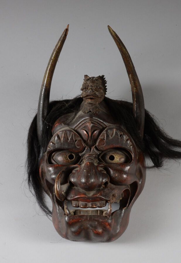 Null JAPON.

Masque « Hannya » en bois représentant un démon femelle dévoré de j&hellip;