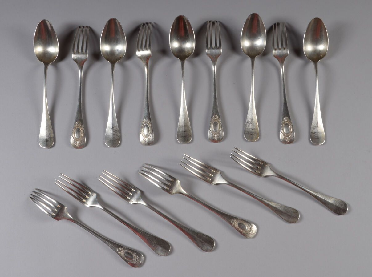 Null Five silver cutlery and five forks, the spatula decorated with a leafy cart&hellip;