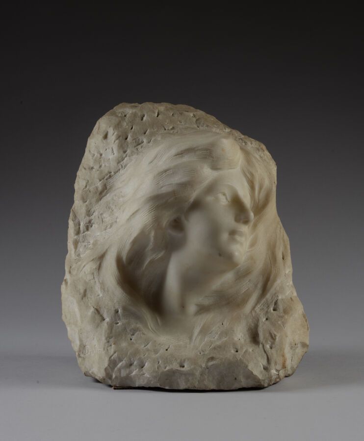 Null Buste de femme
Haut relief en marbre blanc, signé en creux Dufour en bas à &hellip;