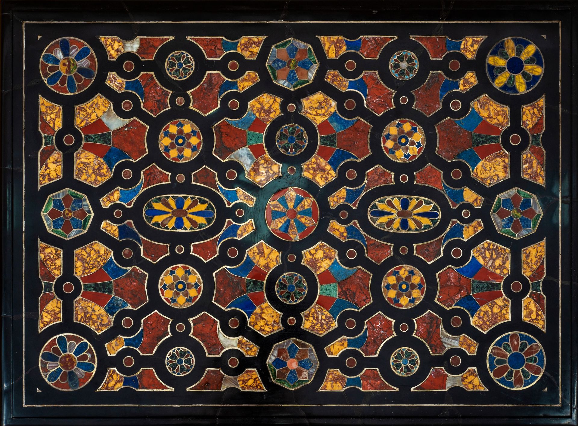 Null Tischplatte aus Hartstein, wahrscheinlich Rom, 19. Jahrhundert. 

Verschied&hellip;