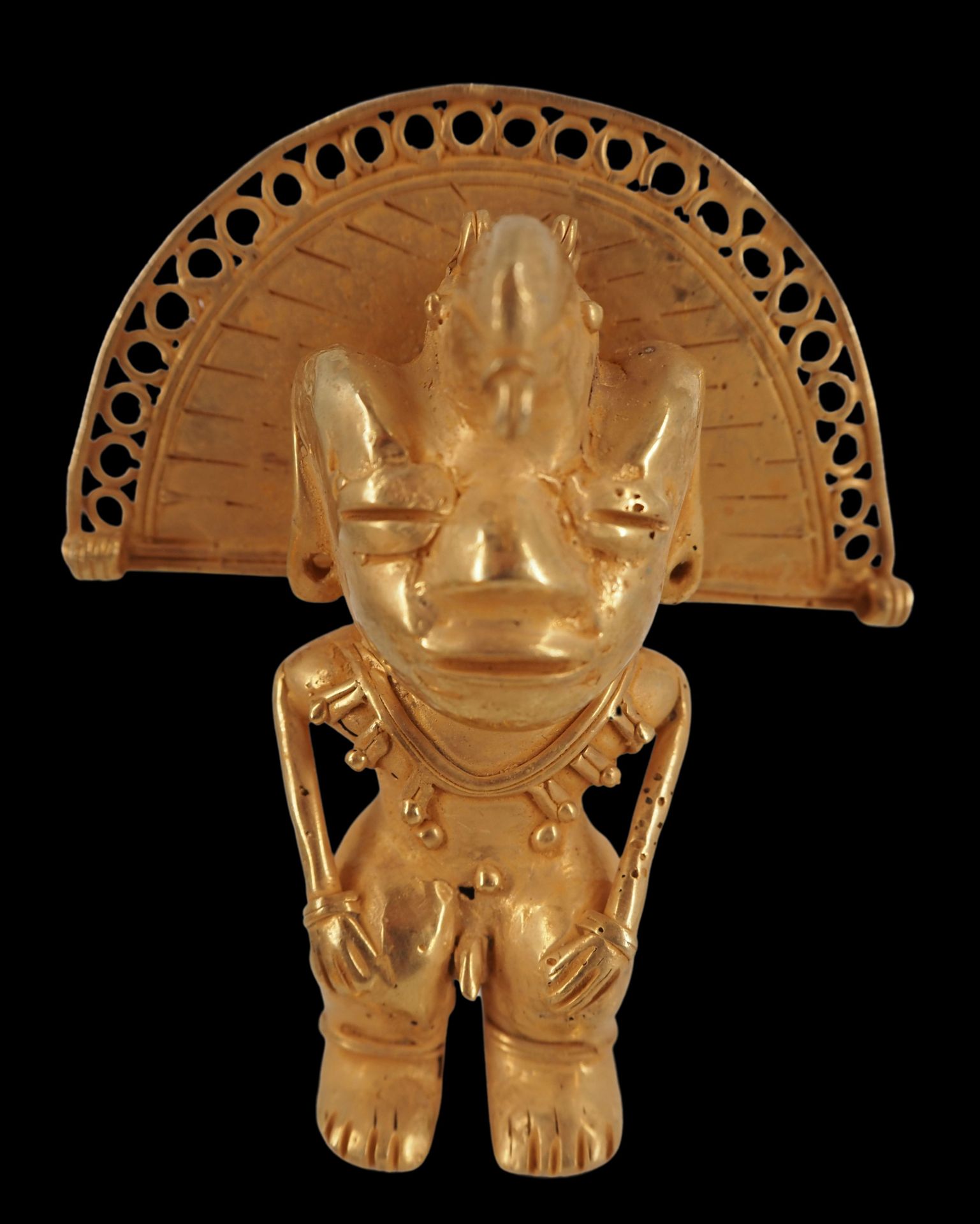Colombie 哥伦布

Taïrona文明 - 鸟人

使用失蜡技术制作的雕像

在被称为tumbago的黄金基地

高8厘米，宽7厘米（约）。

重量：约&hellip;