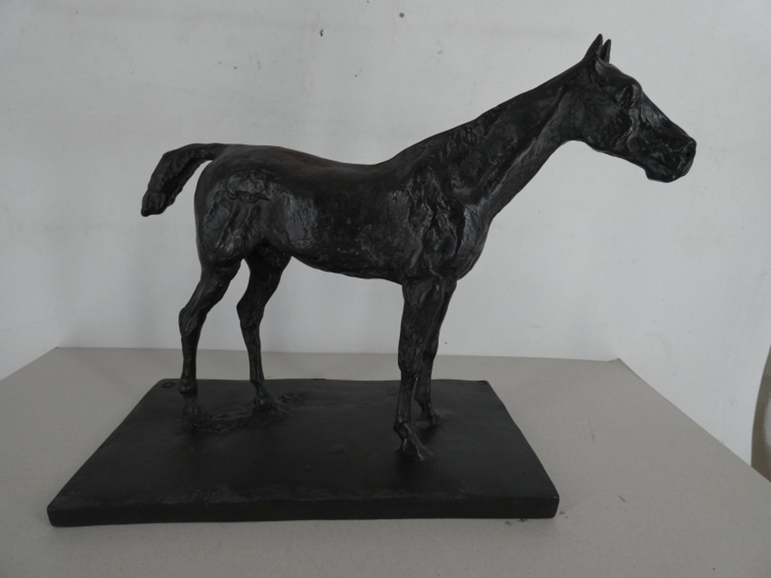 Edgar Degas Thoroughbred Horse (after Edgar Degas)

 

Reproduction in resin mol&hellip;