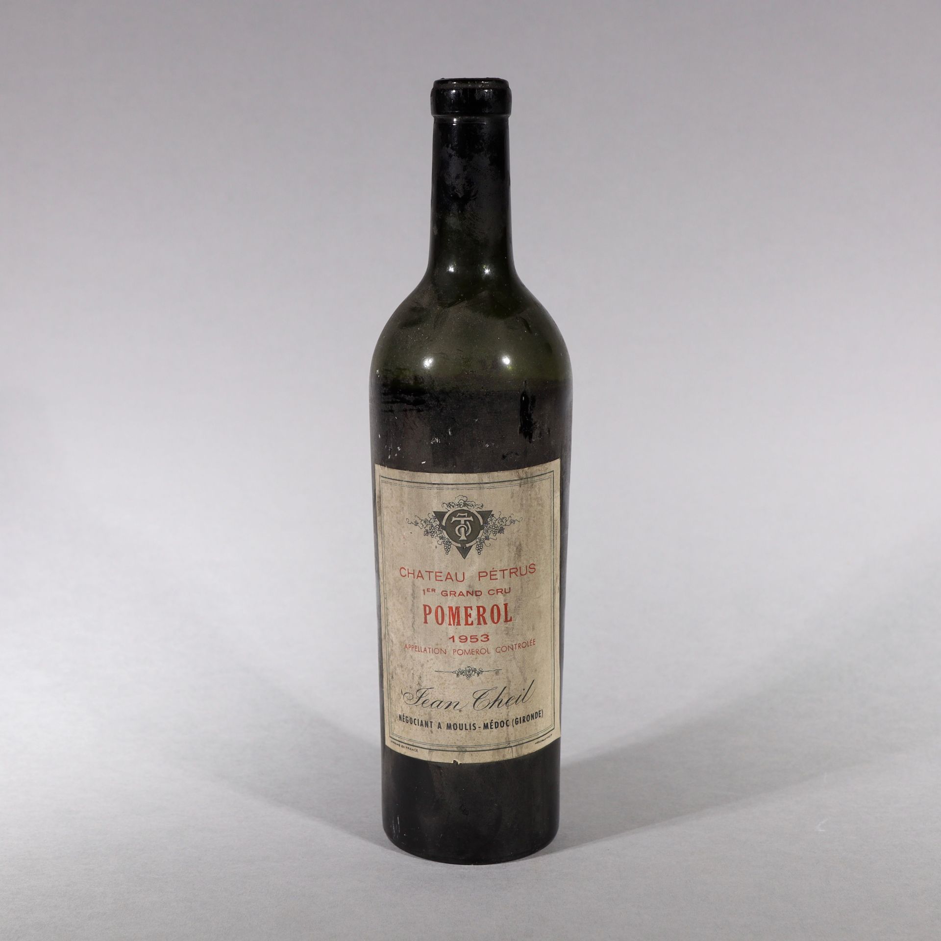 Null POMEROL。佩特鲁斯酒庄，一级酒庄，波美侯，Jean Theil，1953年，1瓶（级别：空）。

佩特鲁斯非常罕见的标签，由商人Jean The&hellip;