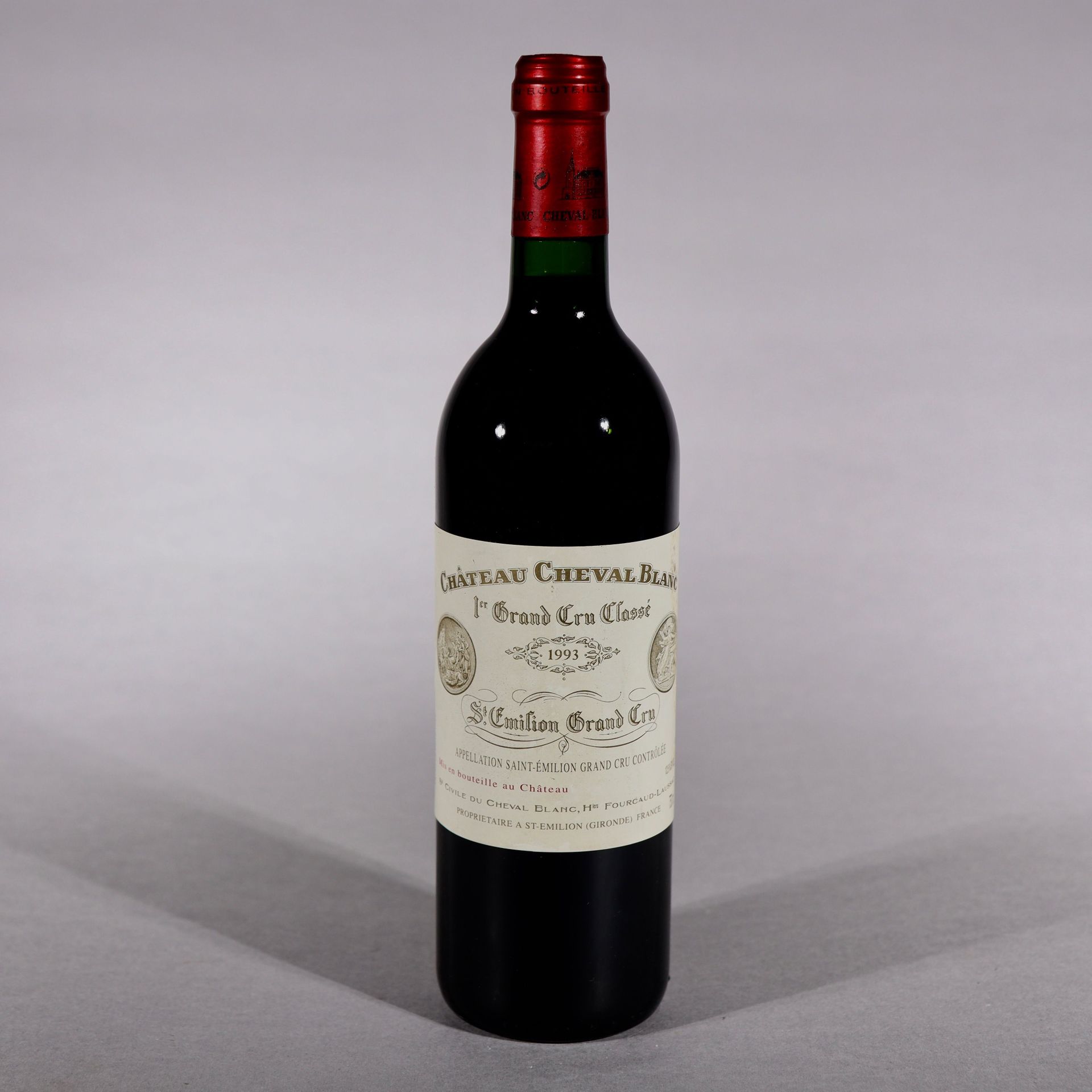 Null SAINT-EMILION. Château Cheval Blanc, 1er Grand Cru Classé, 1993. 1 bouteill&hellip;