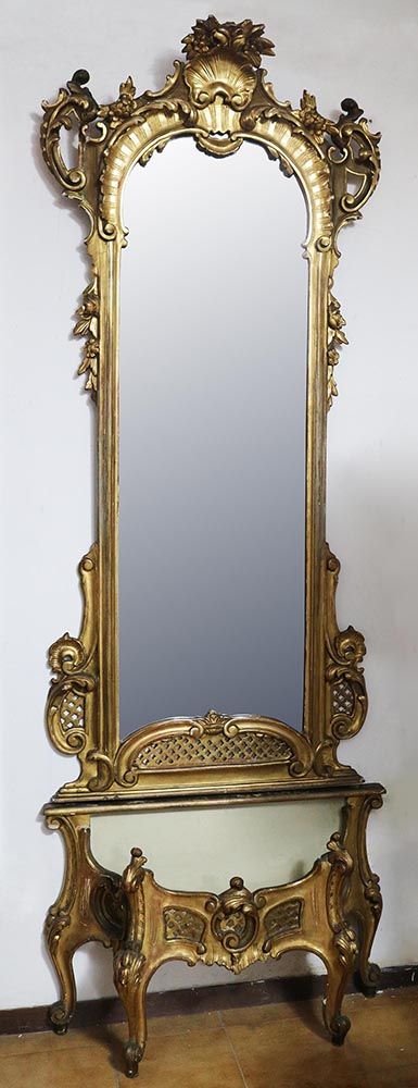 Specchiera in legno dorato con fioriera sottostante Miroir en bois doré et sculp&hellip;